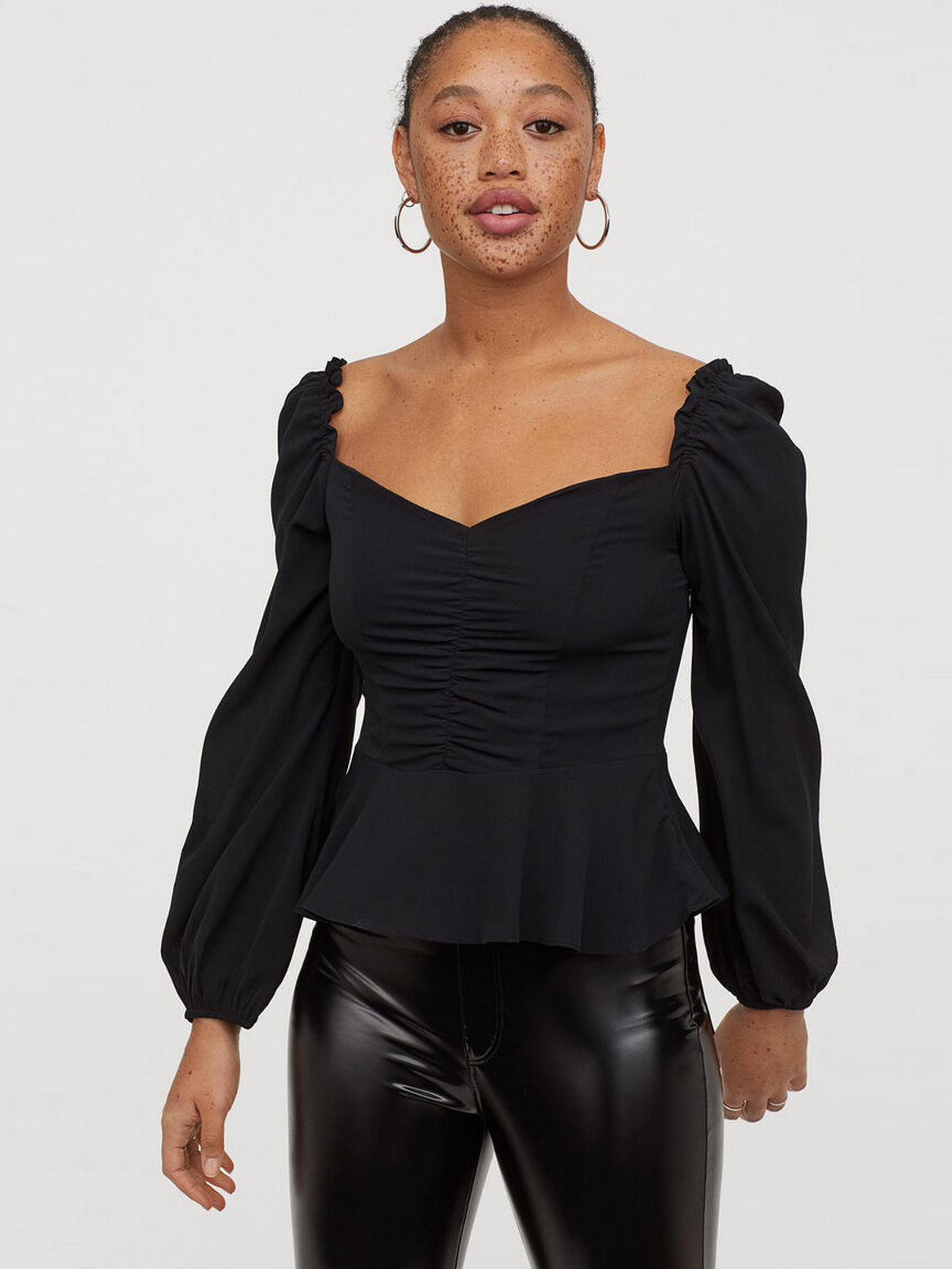 

Блузка H&M Divided 0759394-0  Черная, Блузка H&M Divided 0759394-0 42 Черная