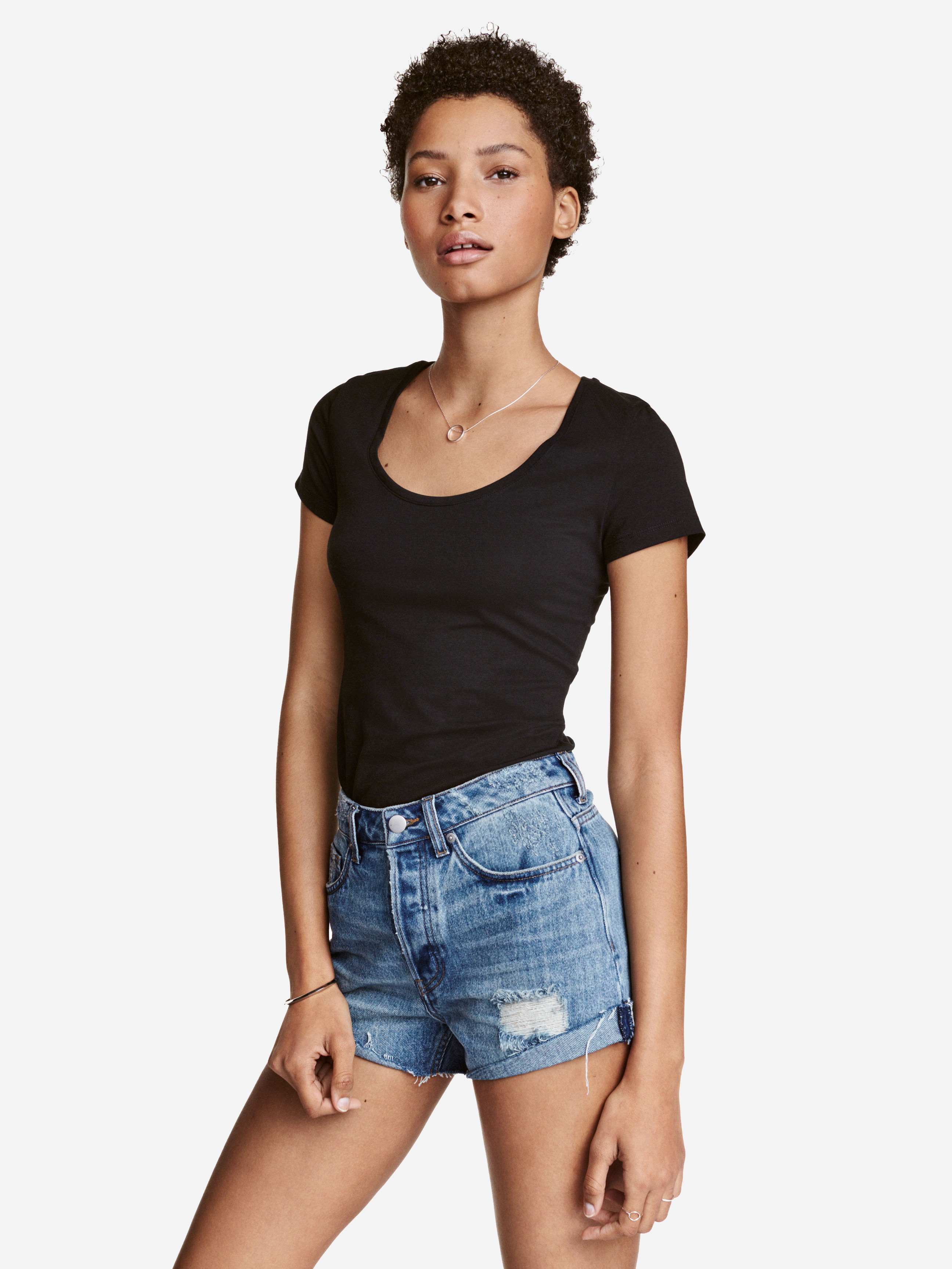 

Футболка H&M 4396504 M Черная (AB3000000740552_LD2000000887401)