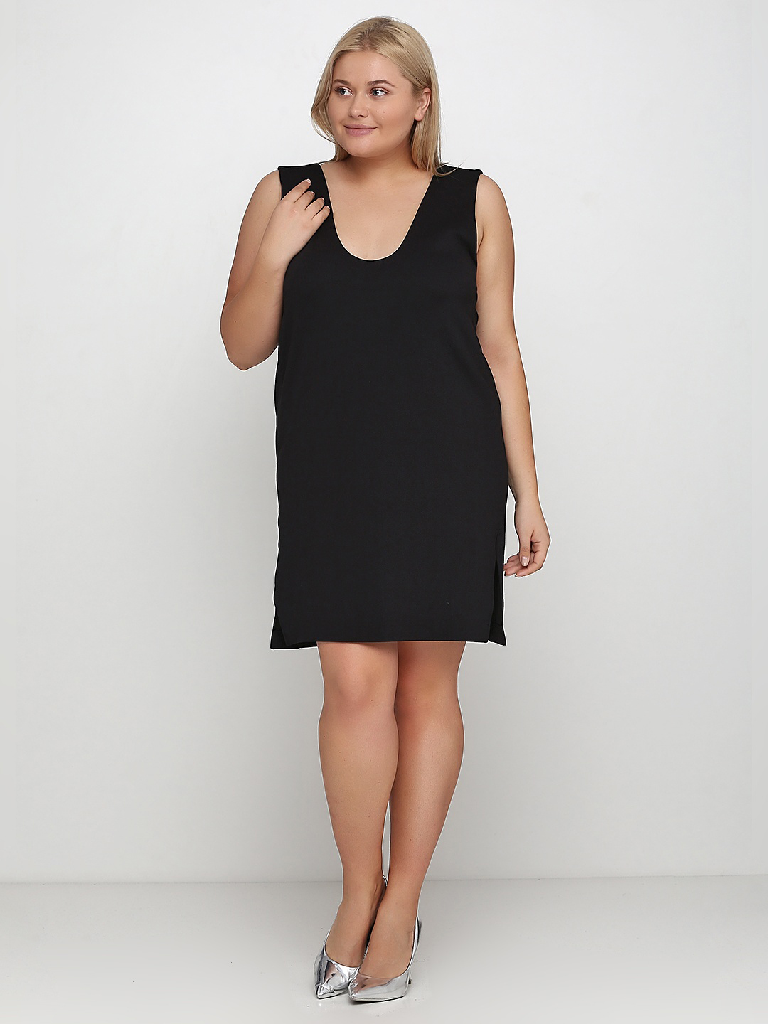 

Платье H&M 4401554 34 Черное