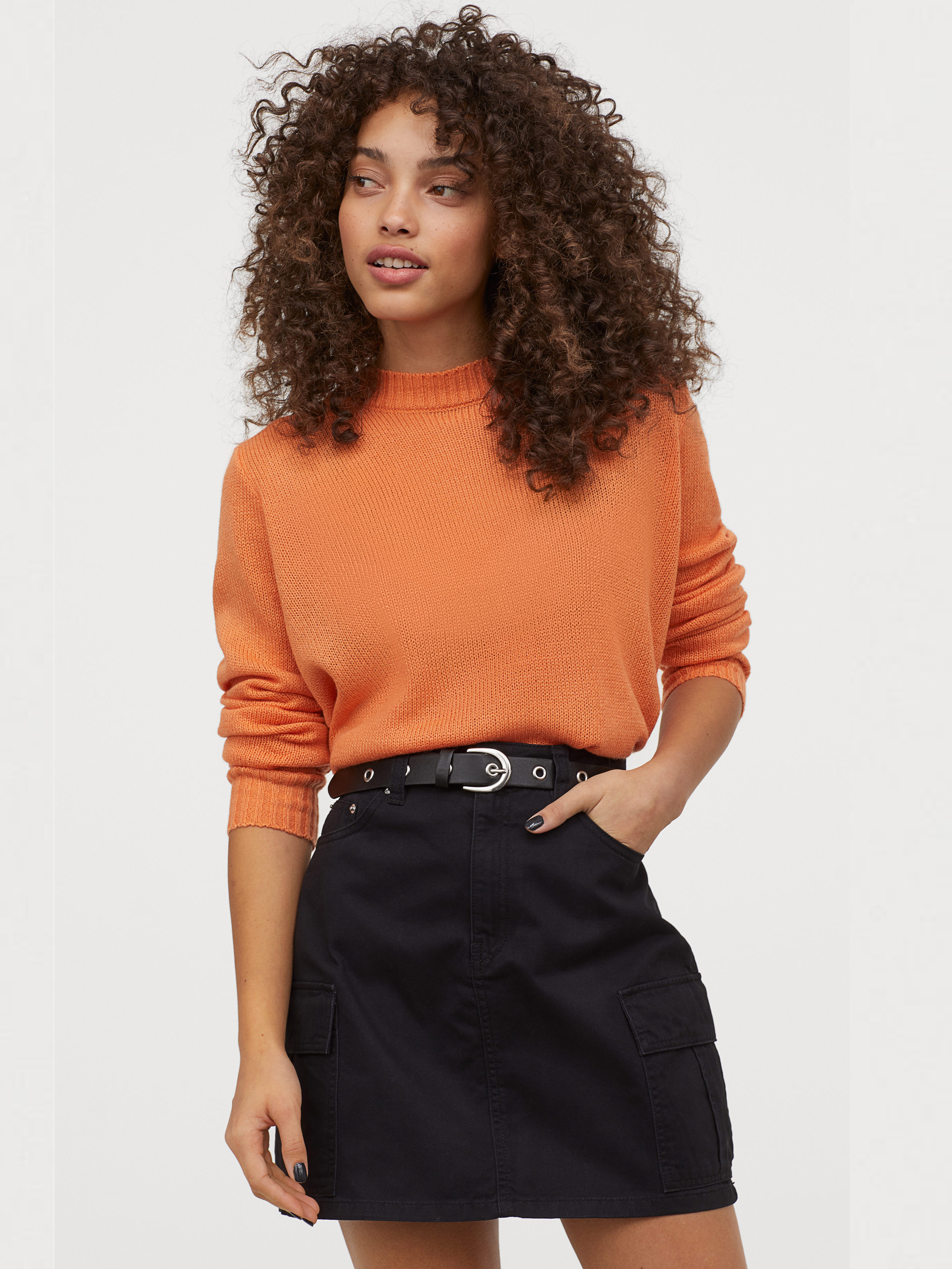 

Юбка H&M 0854365-1  Черная, Юбка H&M 0854365-1 34 Черная