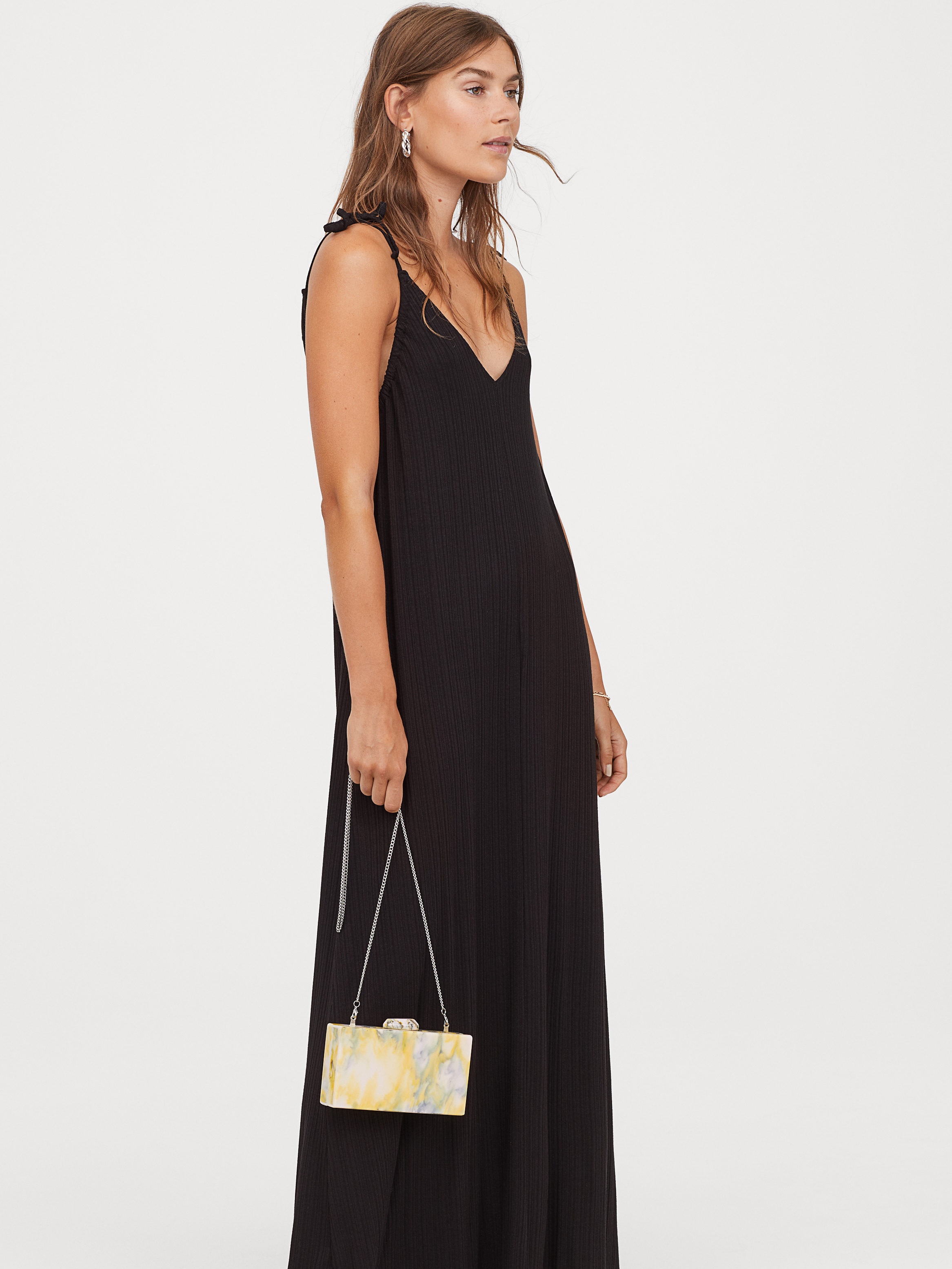 

Платье H&M 0779902-0 S Черное