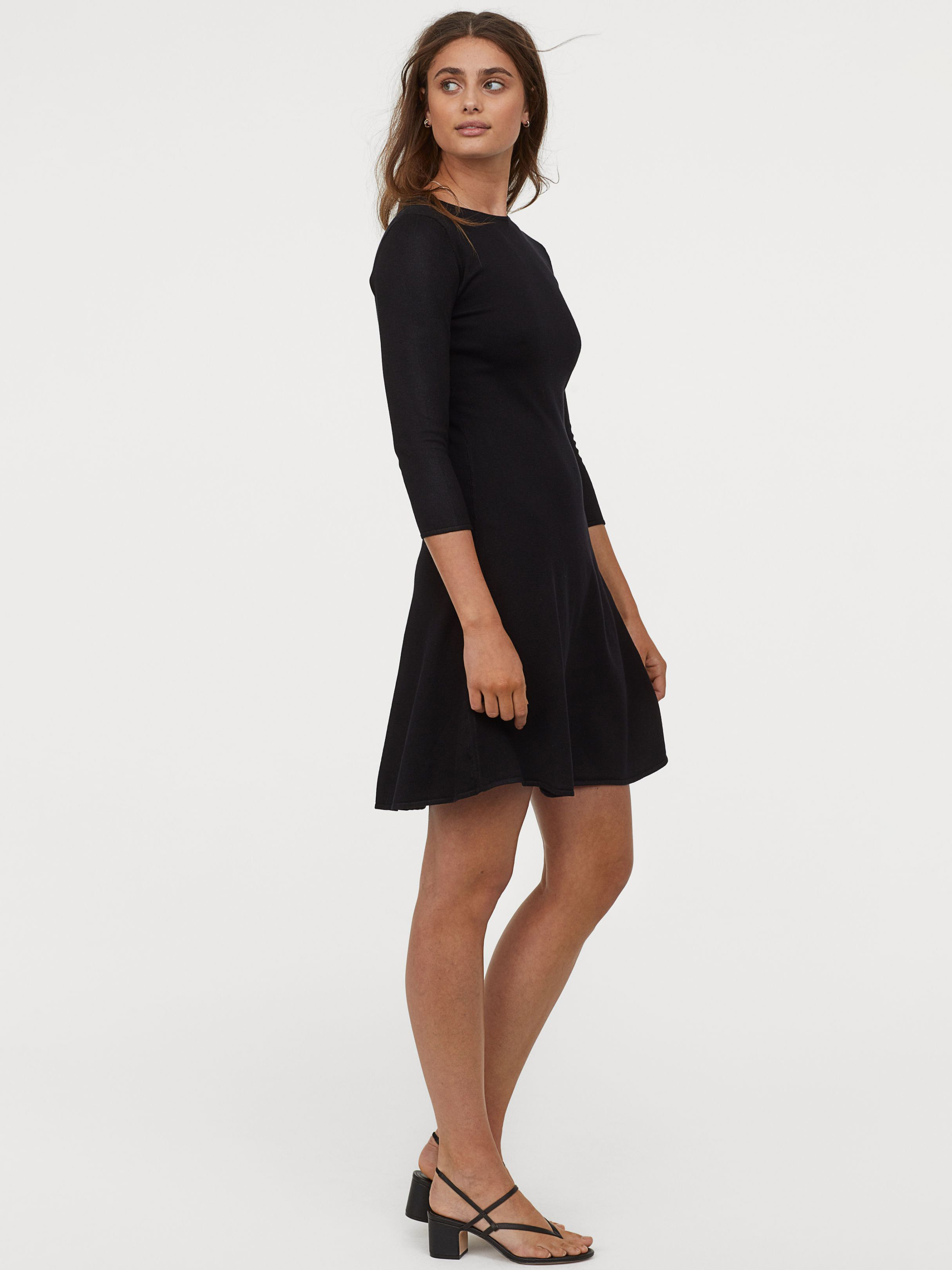 

Платье H&M 7247299-AAAD M Черное