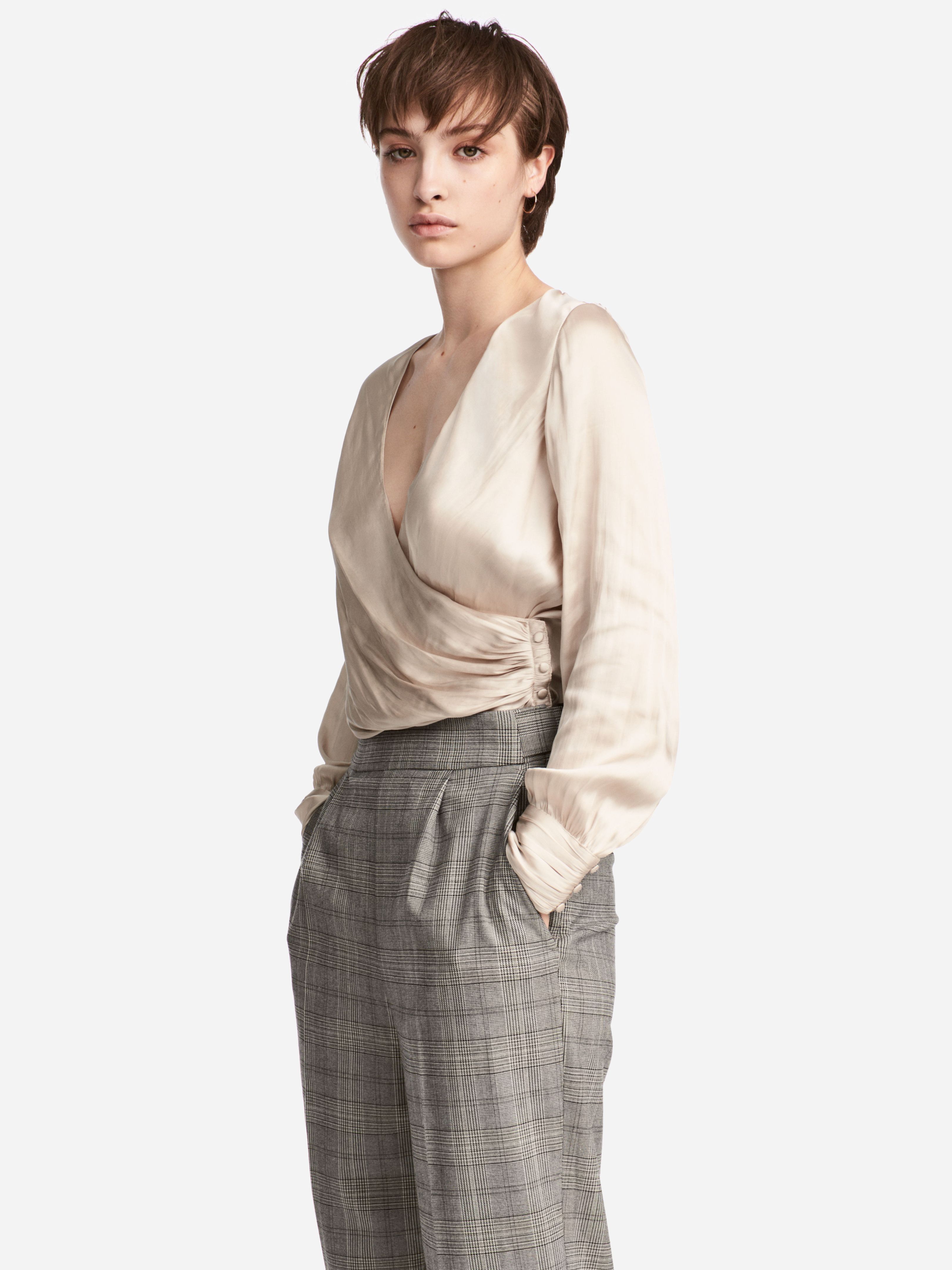 

Блузка H&M 5457206-ACTQ 36 Бежевая
