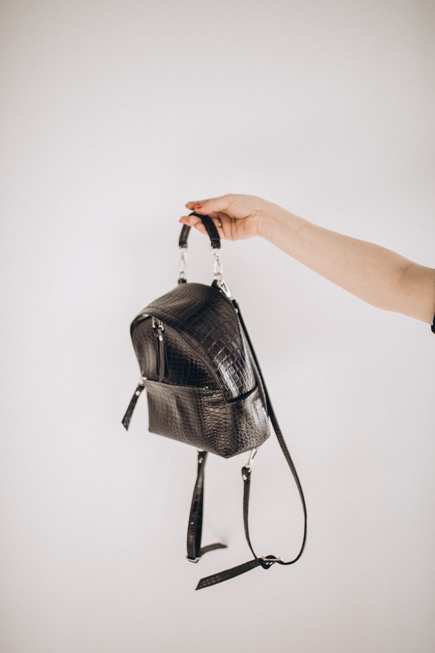 

Рюкзак Bagster из натуральной кожи ручной работы S (CROCO.MINI)