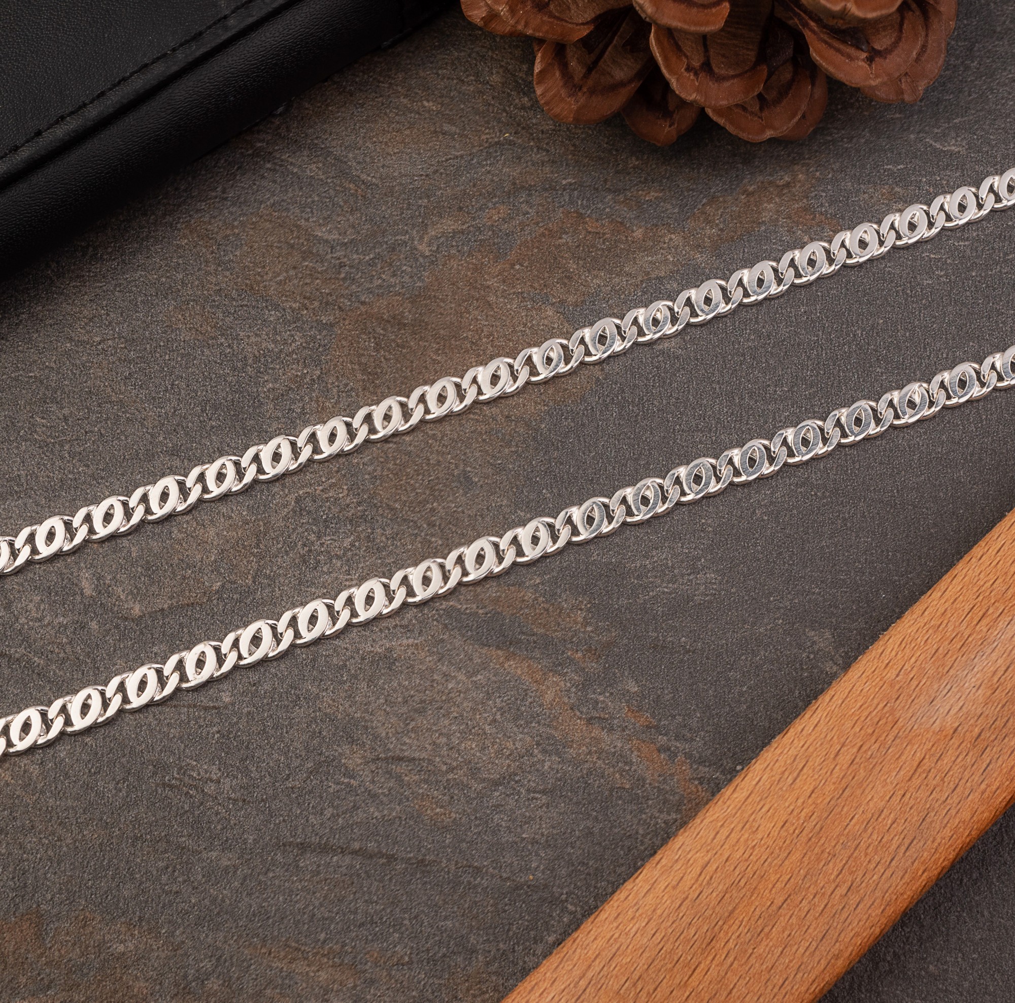 

Серебряная цепочка Скрепка 55 см 15.65 грамм арт 118