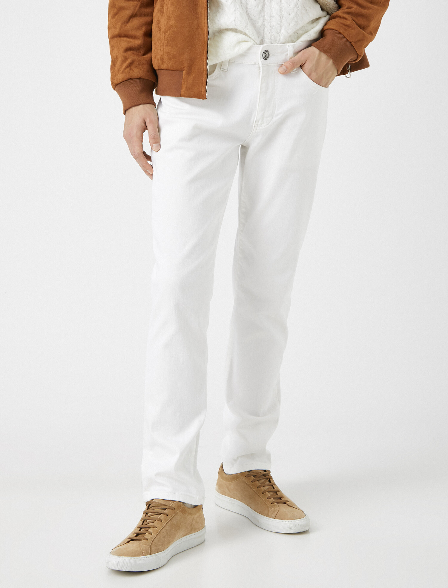 

Джинсы Koton 0YAM43046LD-001 34-32 Off White