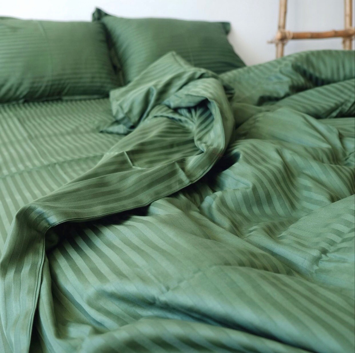 

Постельное бельё Textile Hygge сатин страйп 200х220 зелёный 303312001