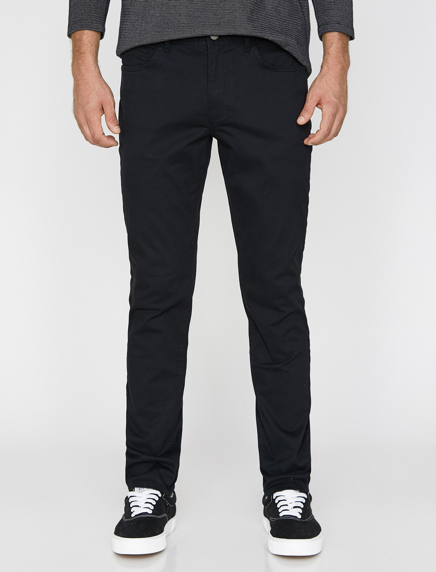 

Брюки Koton 0KAM42715BW-999 31-32 Black