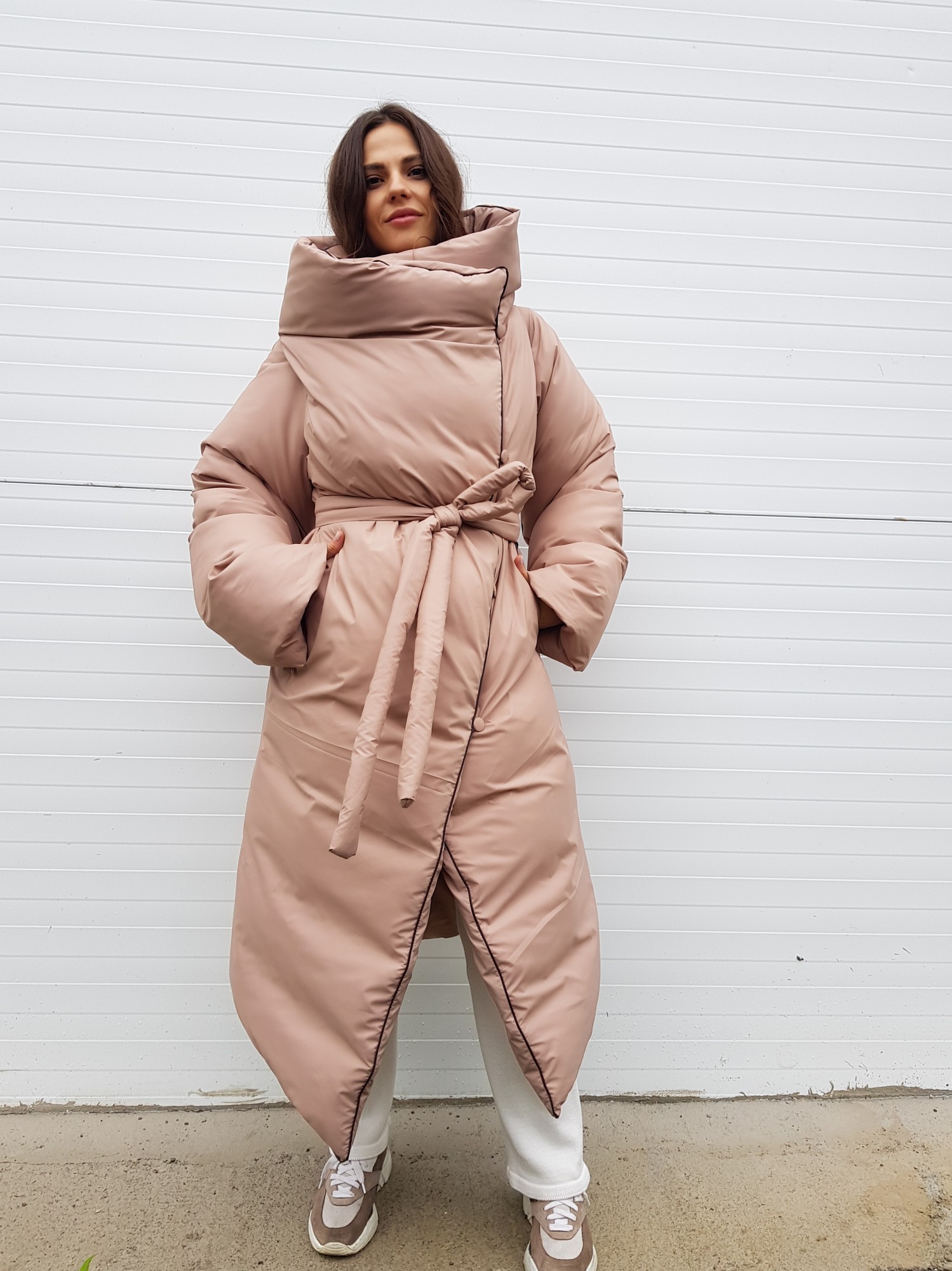 

Пуховик Lilo Blanket Beige Oversize L бежевый