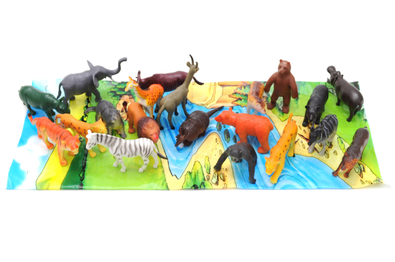 

Набір диких тварин в кульку 20шт 34*21*3см