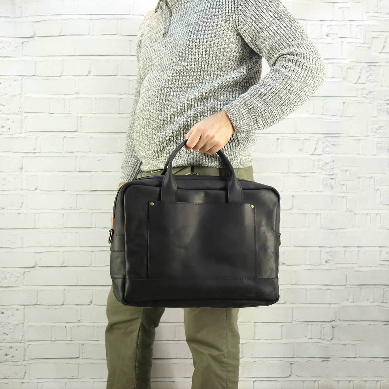 

Портфель Mihey briefcase черный из натуральной кожи crazy horse 1420204