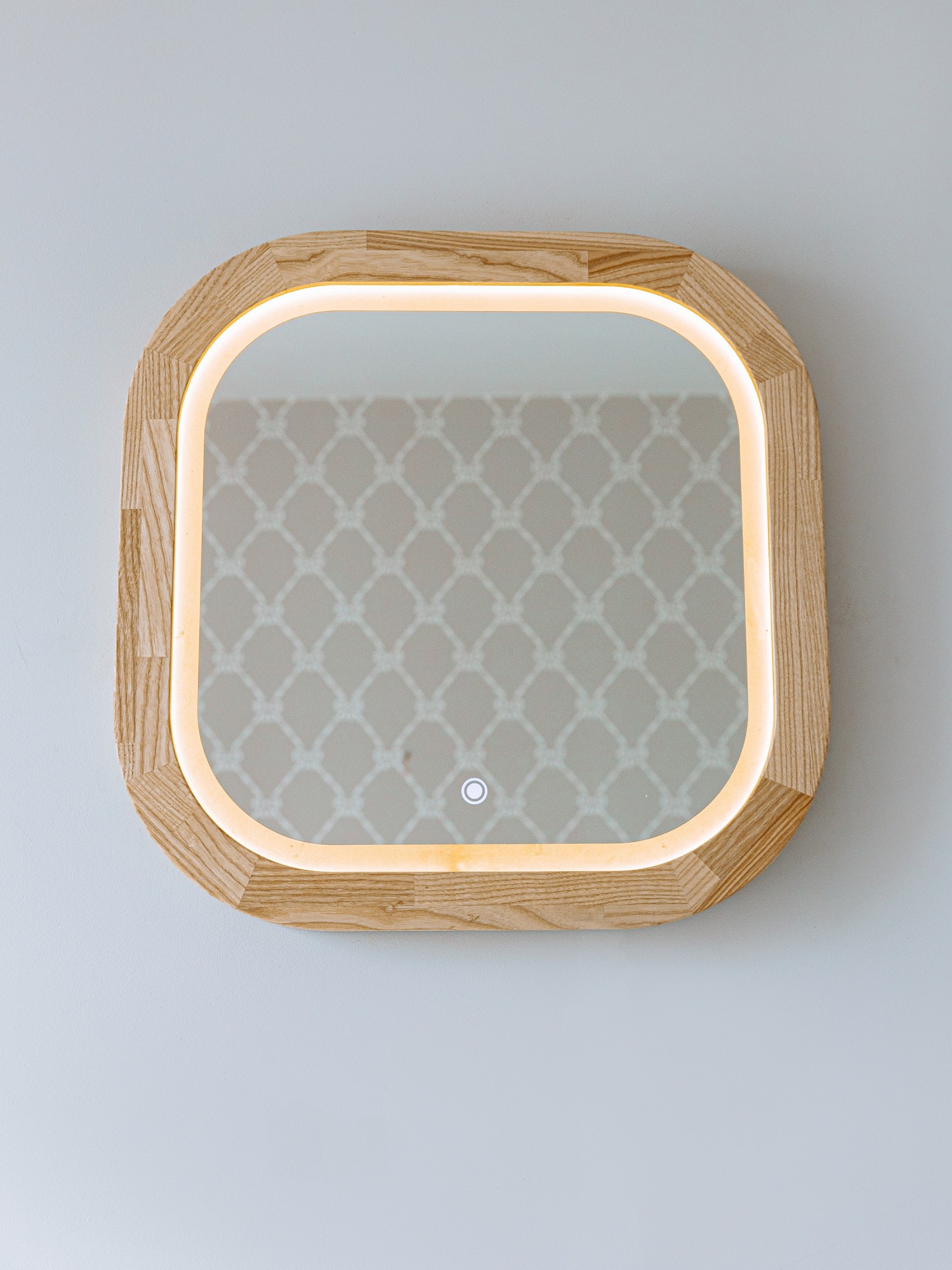 

Зеркало Luxury Wood деревянное фигурное 50см Pythagoras Balance с подсветкой led (сенсор)