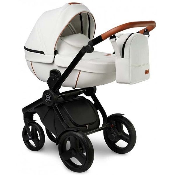 

Универсальная коляска 2 в 1 Verdi Futuro White Diamond (06)