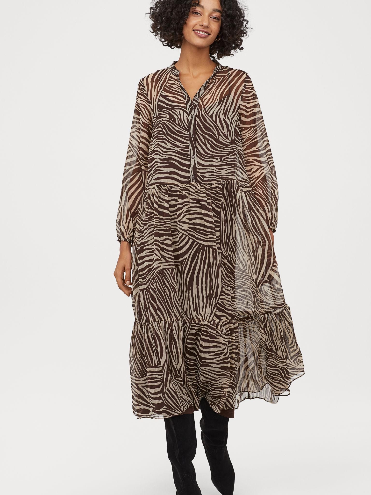 

Платье H&M 7776280-ABAO 36 Бежевое с коричневым