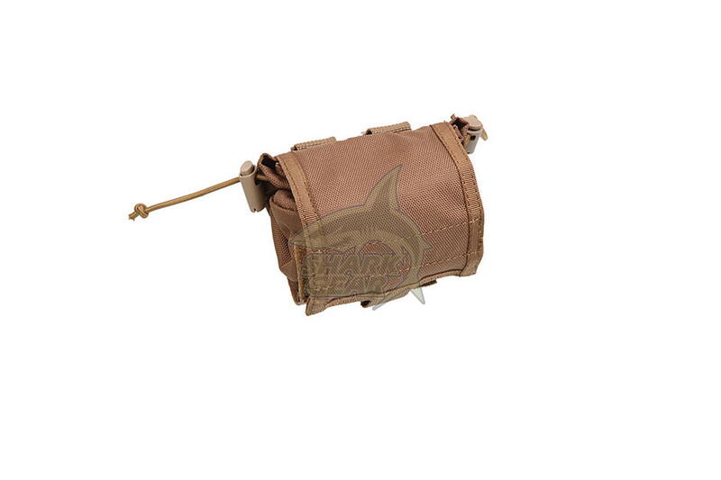 

Подсумок сброса стрелянных магазинов складной молле Shark Molle Foldable Magazine Drop Pouch 80002060, 900D Coyote Brown