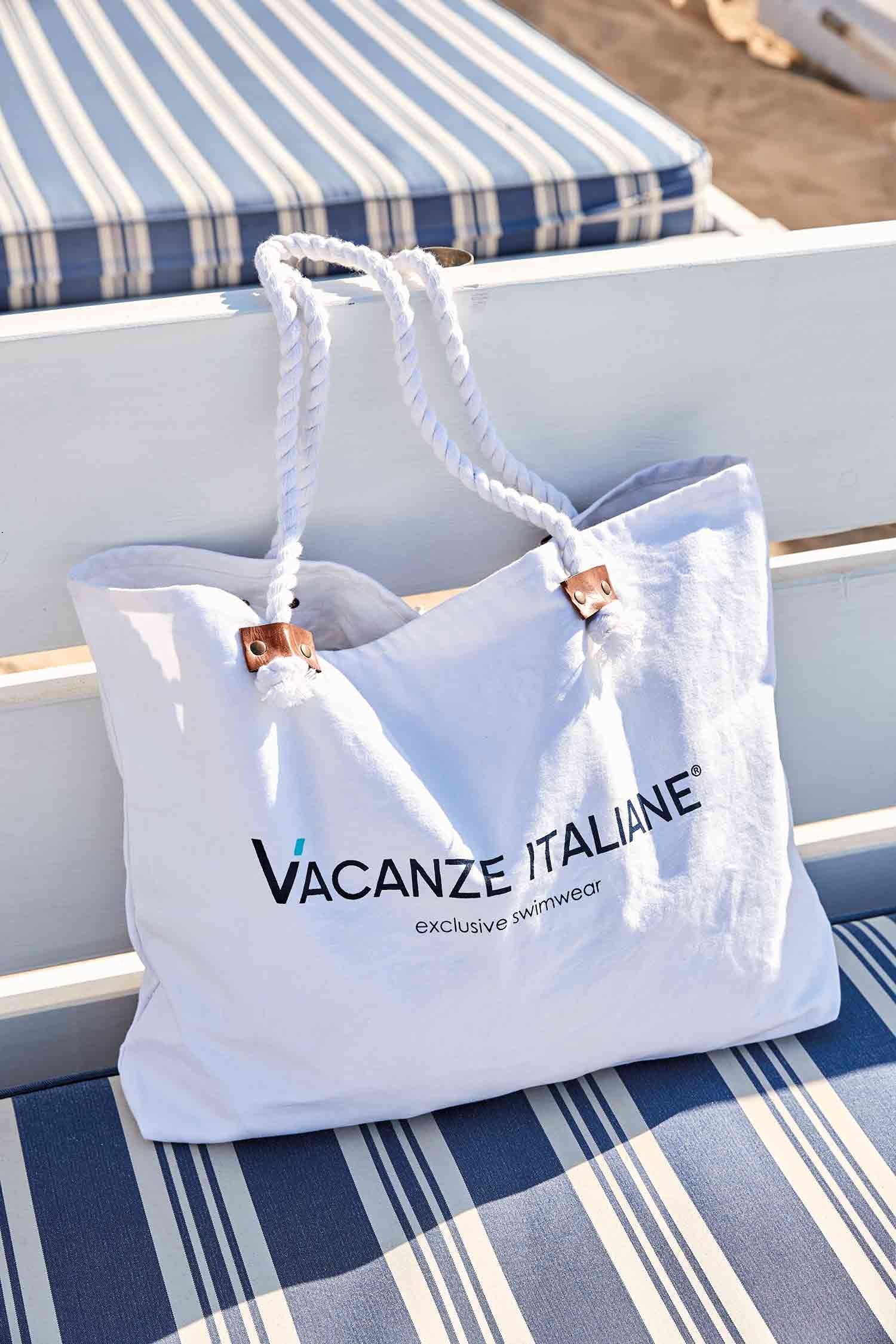 

Мягкая пляжная сумка Vacanze Italiane VI21-B02 W  Белый, Мягкая пляжная сумка Vacanze Italiane VI21-B02 W One Size Белый