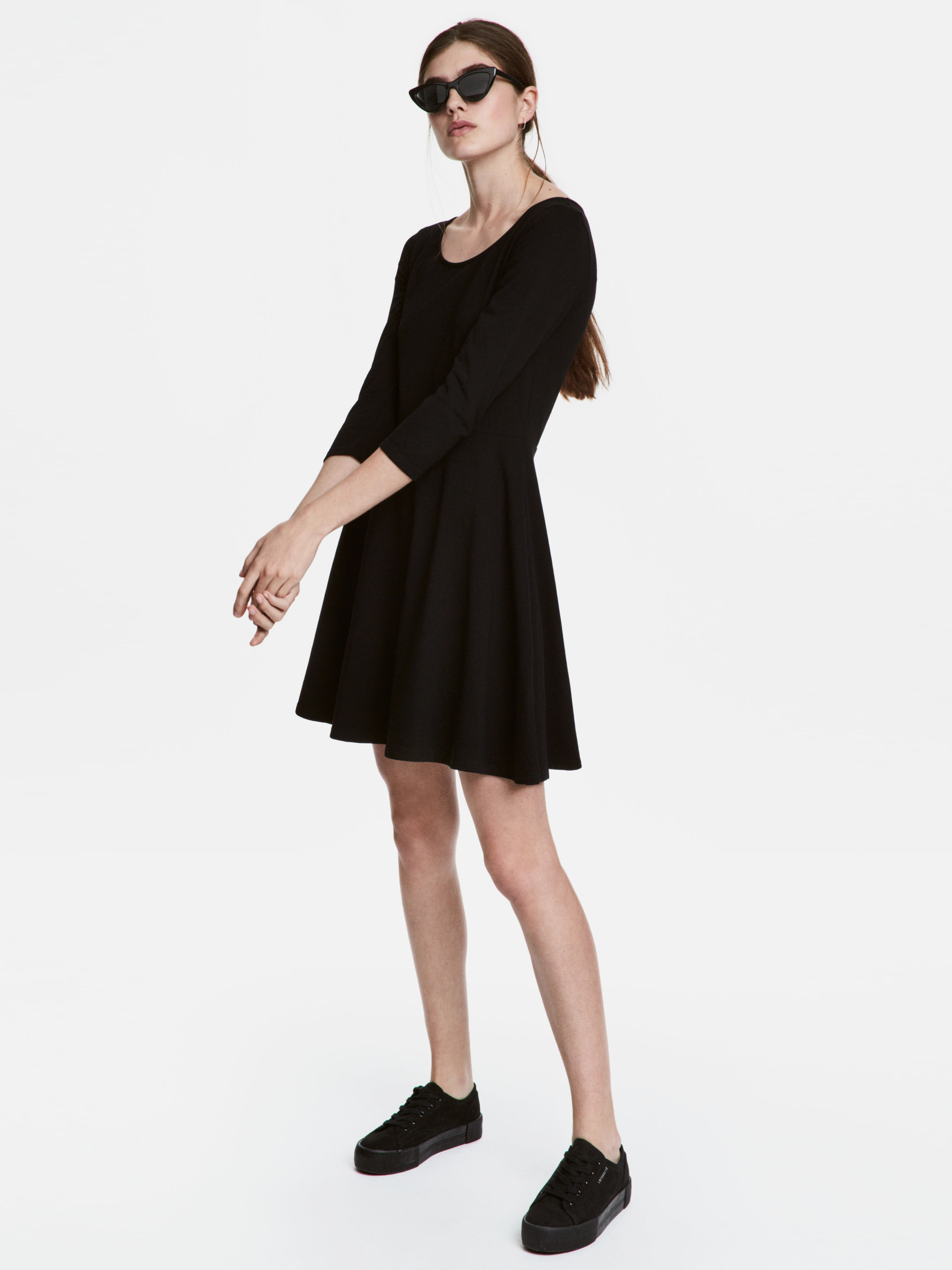 

Платье H&M 3548036 L Черное