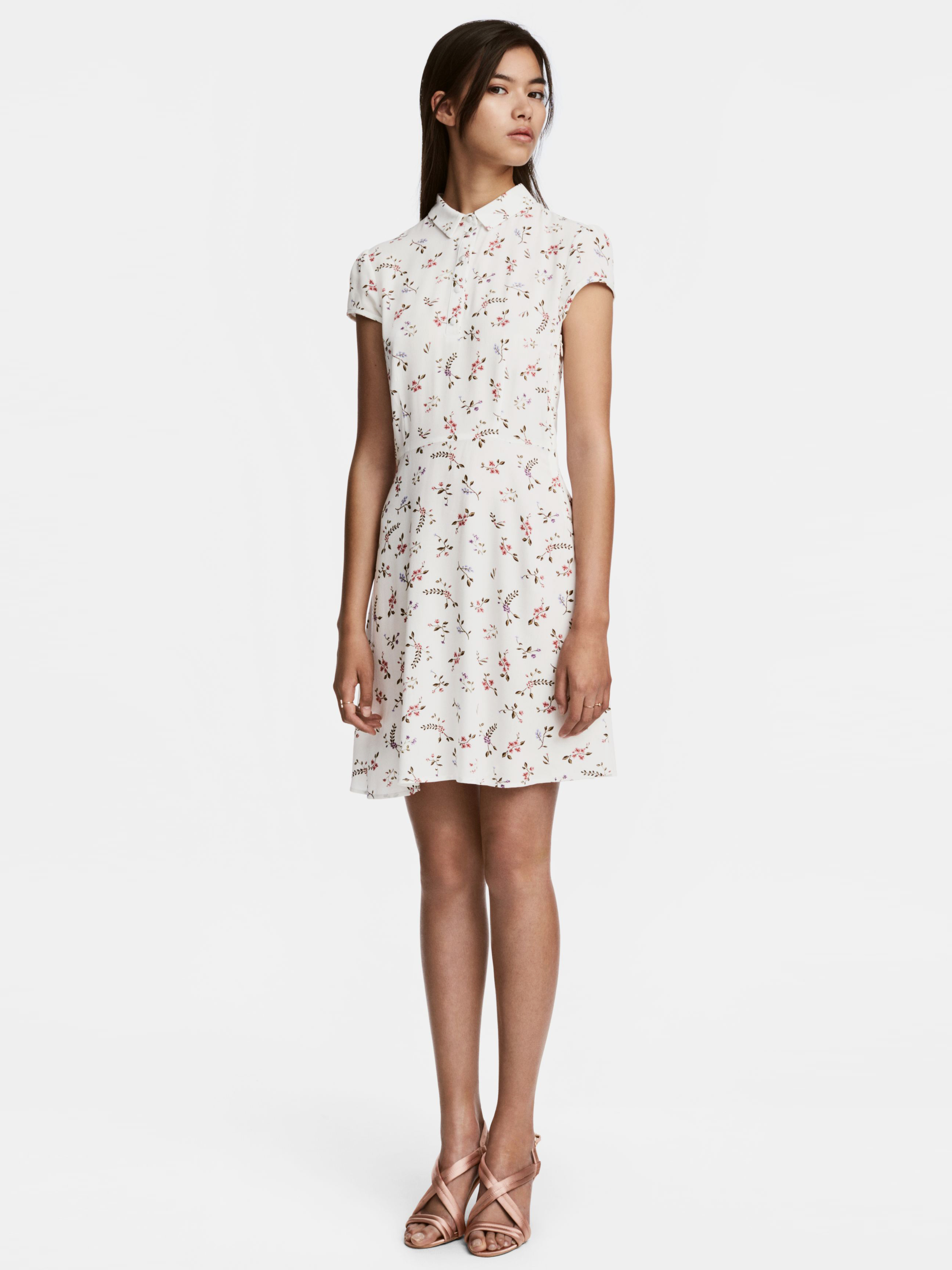 

Платье H&M 5495276 44 Белое с цветами