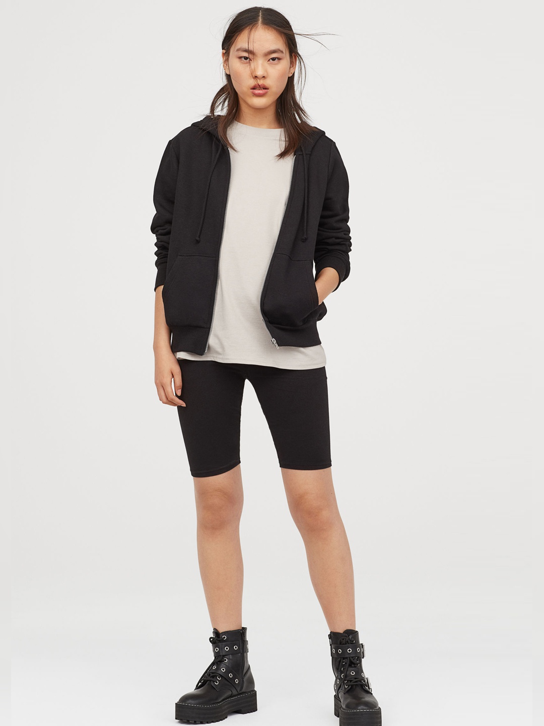 

Толстовка H&M 0682550_05 XS Черная