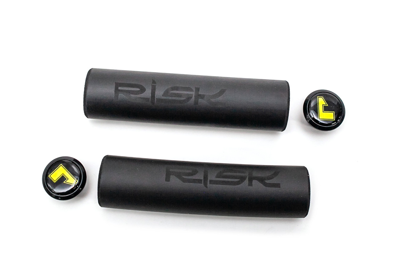 

Грипсы велосипедные (ручки руля) Risc Silicia 130мм. гелевые (черные)