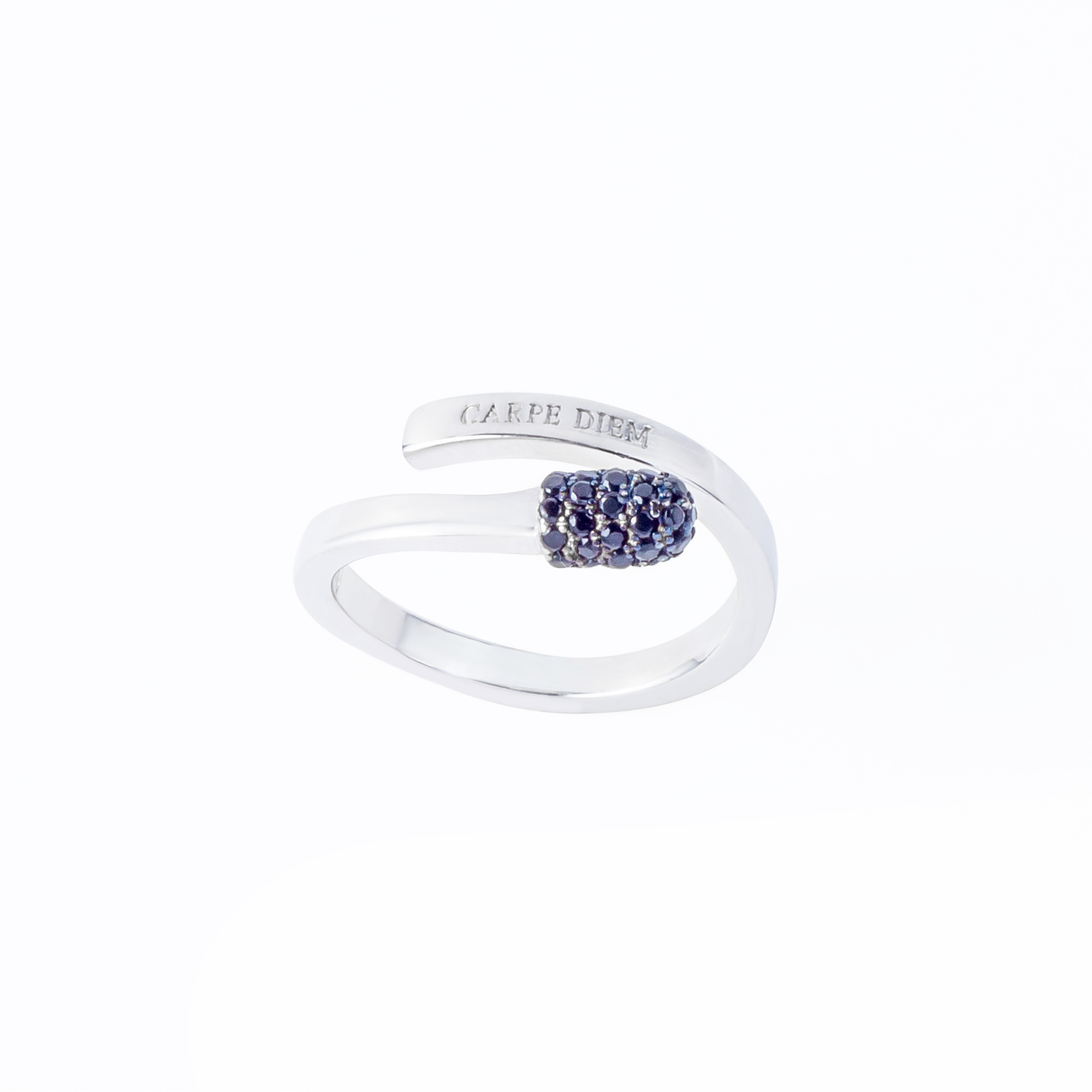 

Каблучка TOP Silver размер 17,0 2,90 г 9510249ч