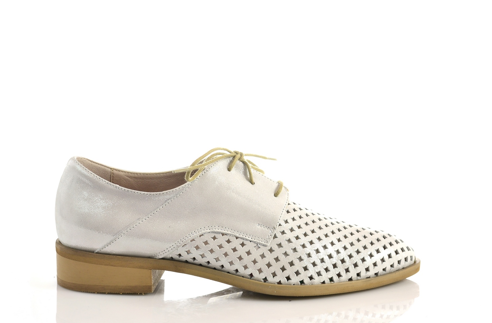 

Туфли SOLO FEMME 77911-04-F05 серебристые 37р