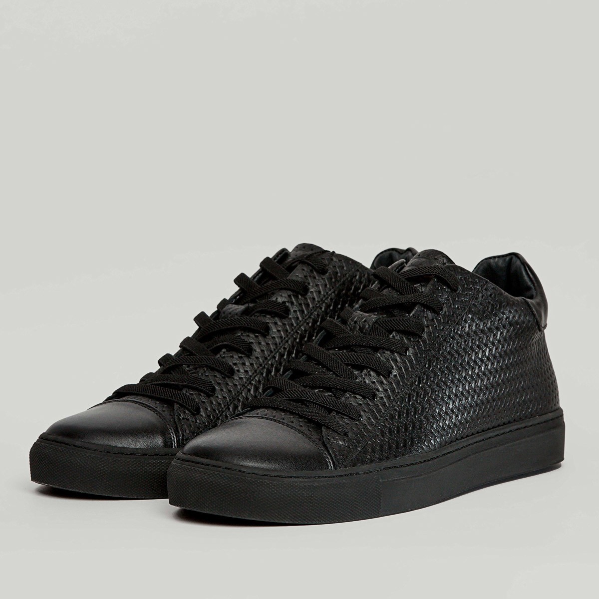 

Кеды из натуральной кожи Nikitskiy Shoes Амстердам 31 44 черные