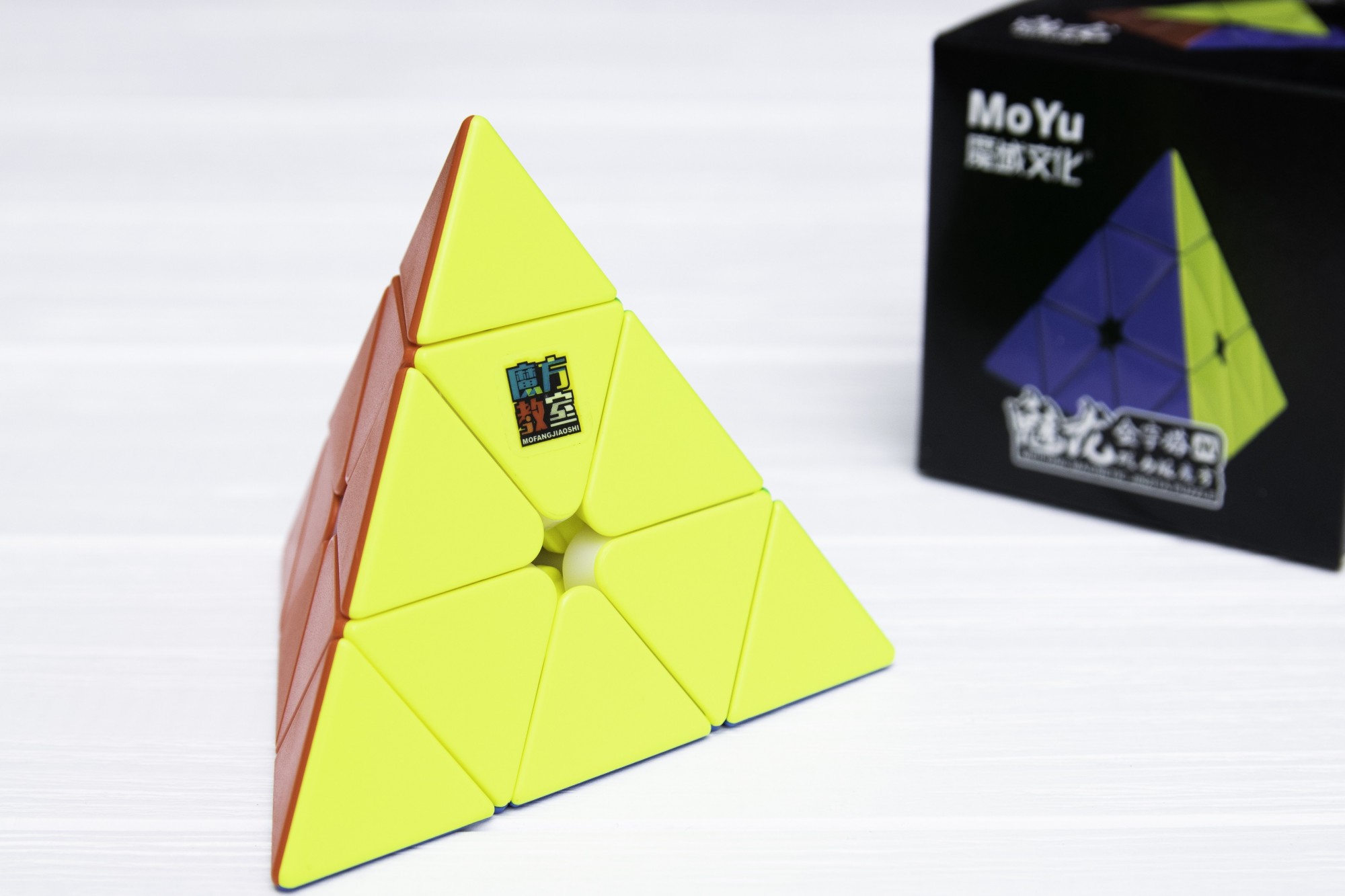 

Головоломка пирамидка Meilong Pyraminx M (магнитная)