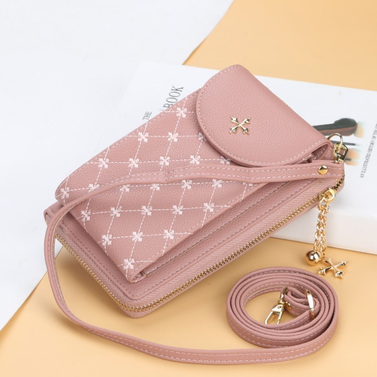 

Женская сумочка-клатч. Нежно-розовая