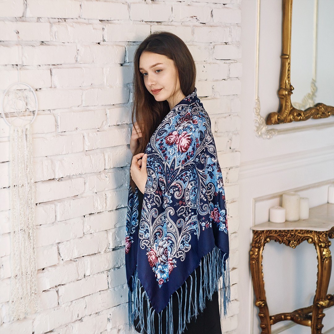 

Платок Fashionclub Царский Бирюзовый 120 х 120 см (1073.5)