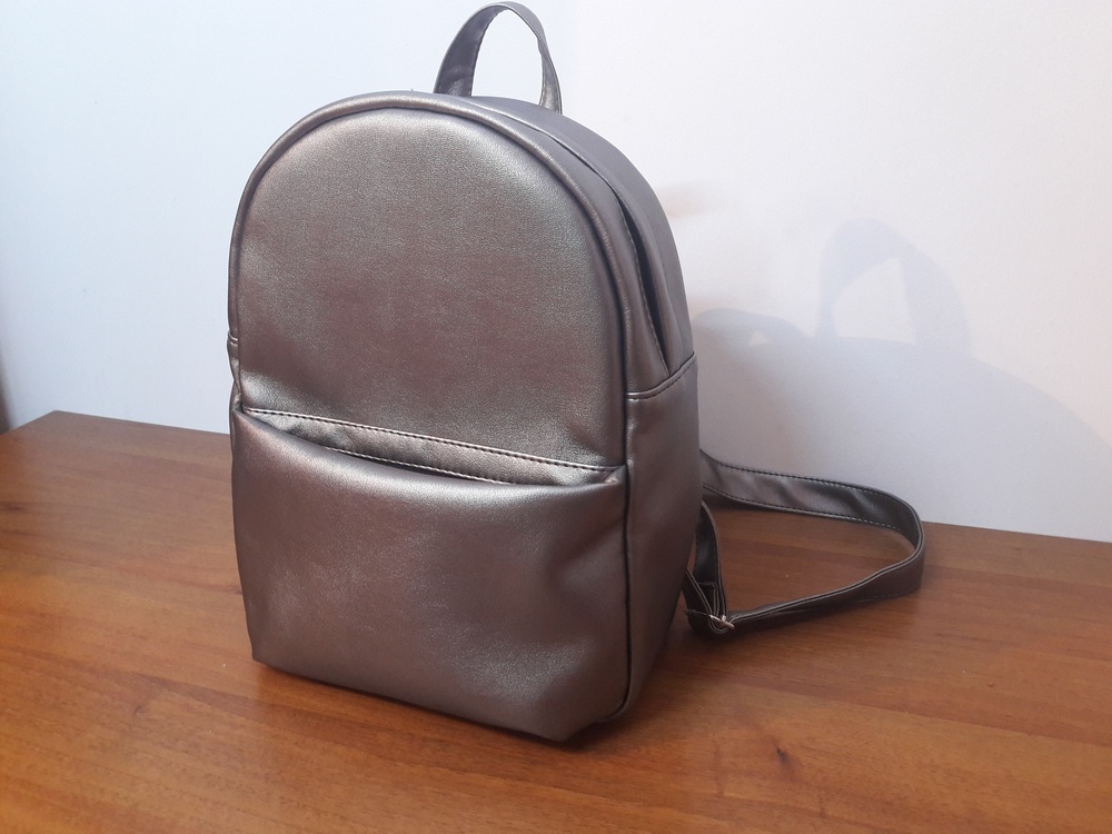 

Жіночий рюкзак Sambag Este BEH silver dark