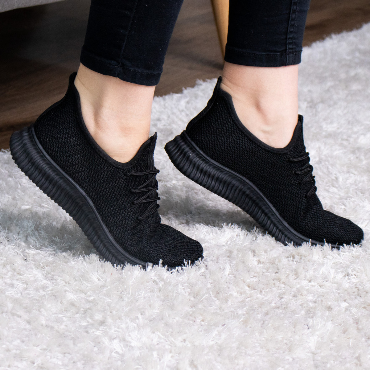 

Кроссовки женские Shoes Toby 2931 39 размер 25 см Черный