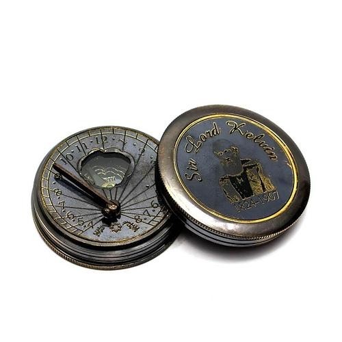 

Годинники сонячні з компасом (5х5х1,5 см) 26606