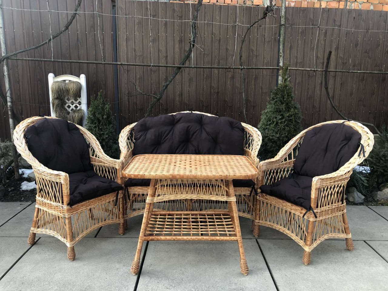 

Мебельный комплект для сада из лозы диван + 2 кресла Стандарт + стол прямоугольный Woody цвет Светлое дерево + Черный