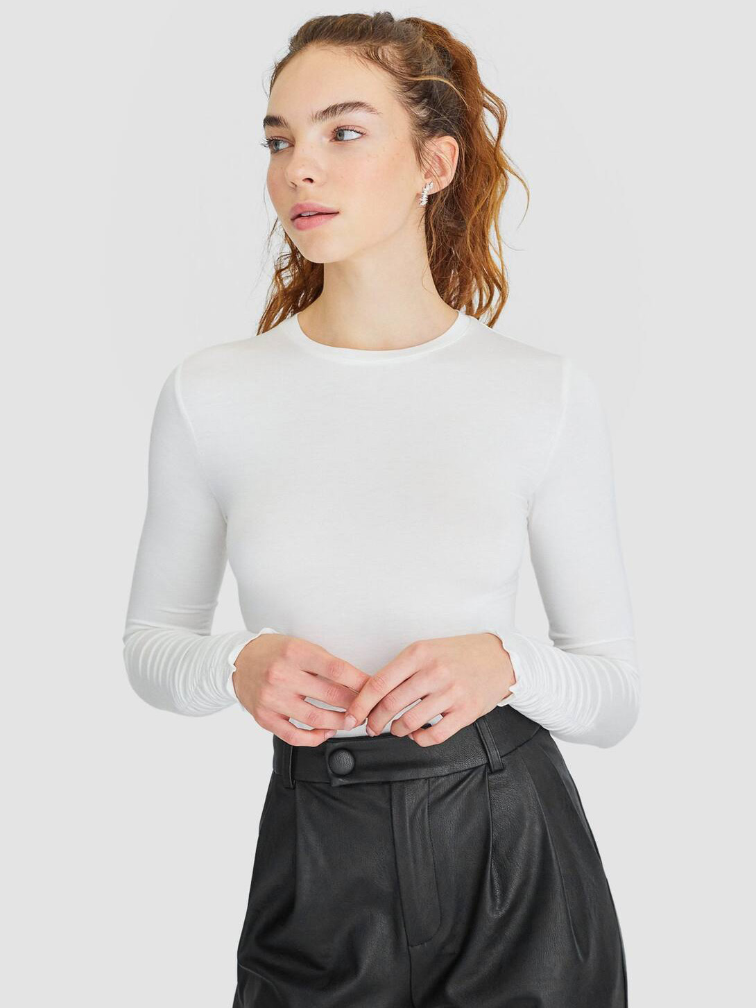 

Лонгслив Stradivarius 02508449004 M Белый