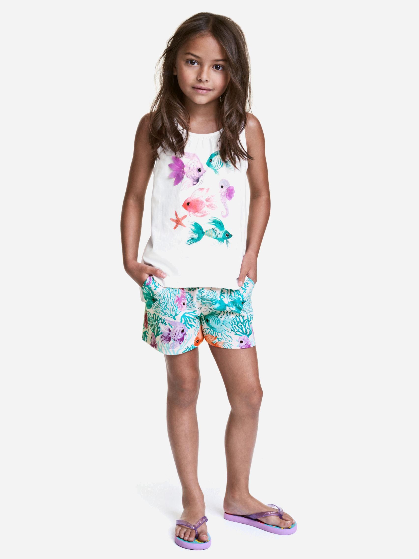 

Шорты H&M 4340375-AENS 122-128 см Светло-розовые в цветные узоры