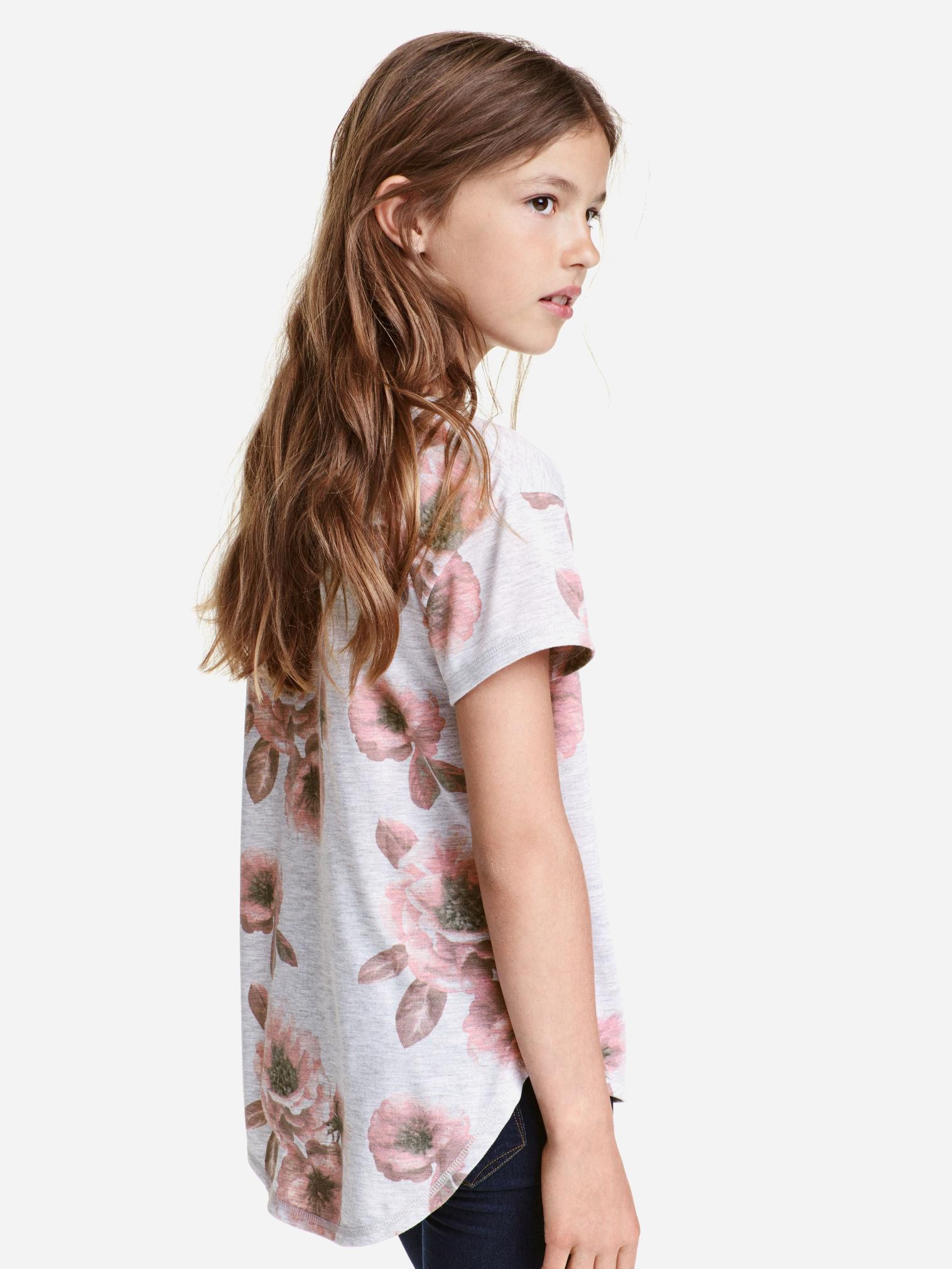 

Туника H&M 421980-ABVG 134-140 см Серая в узоры с принтом (DD3000003345075)
