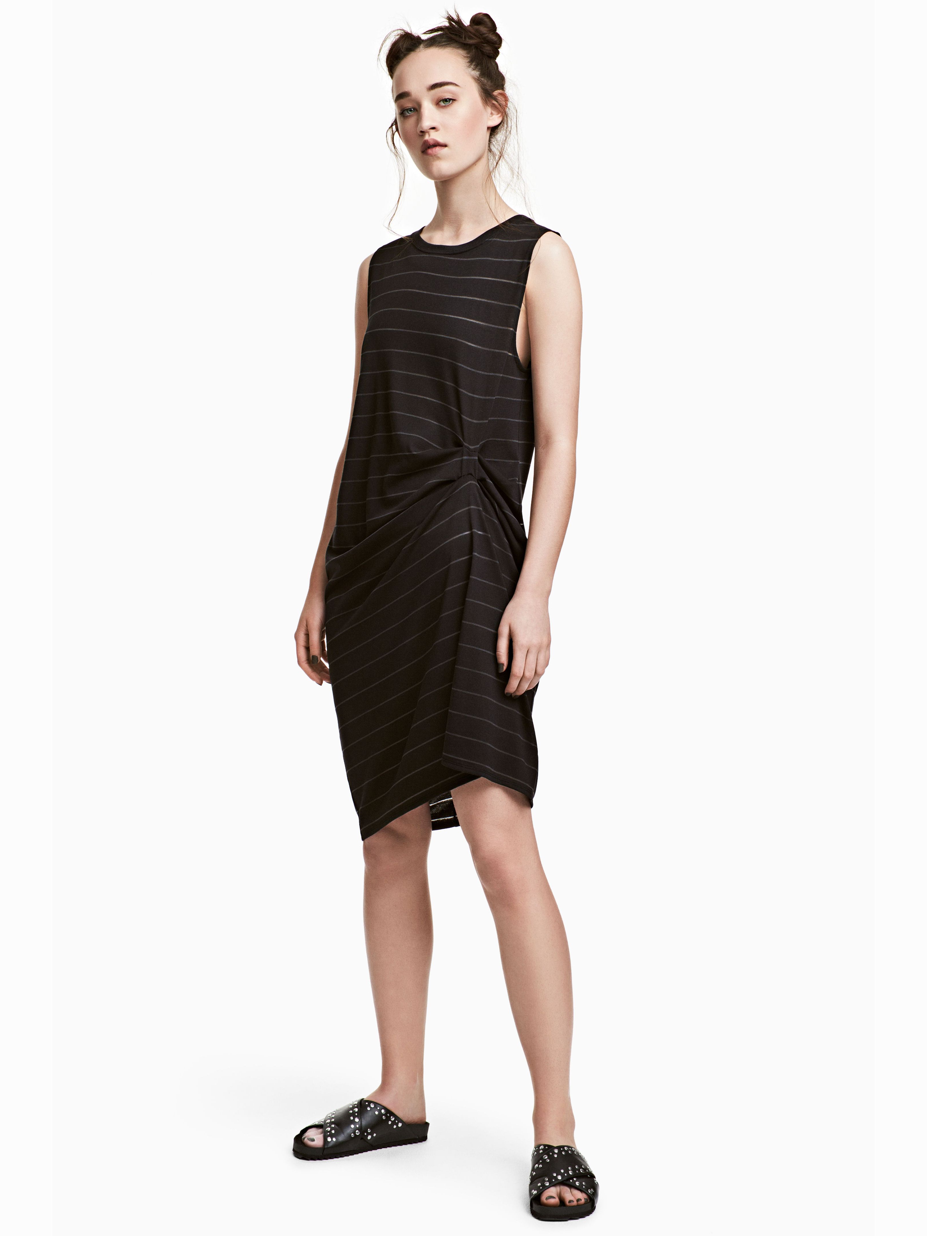 

Платье H&M 4723415-ACCJ S Черное