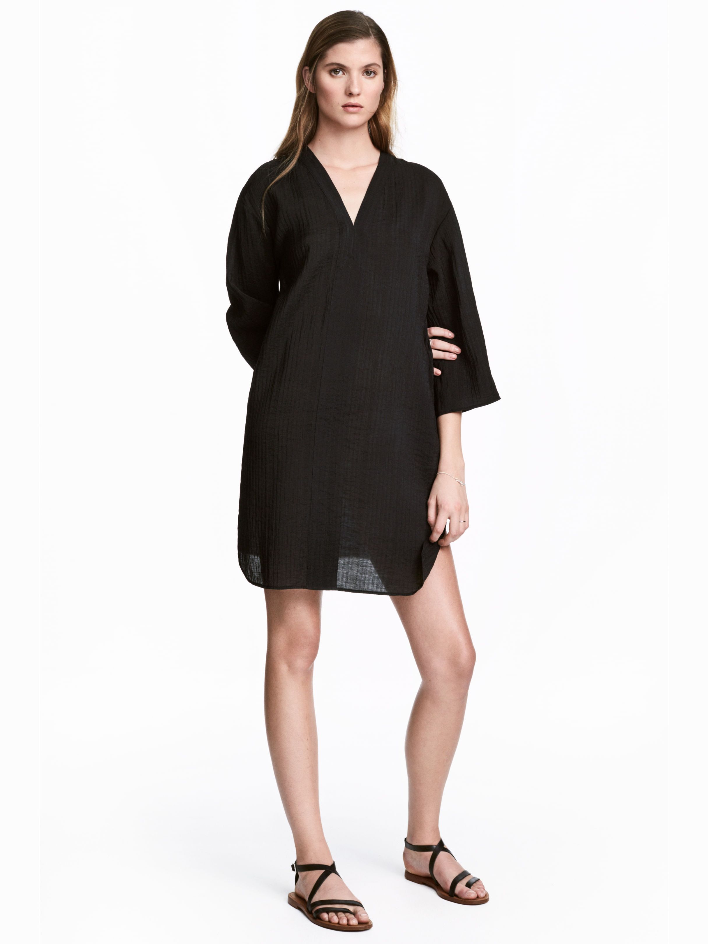 

Платье H&M 5090975-AAAD 40 Черное