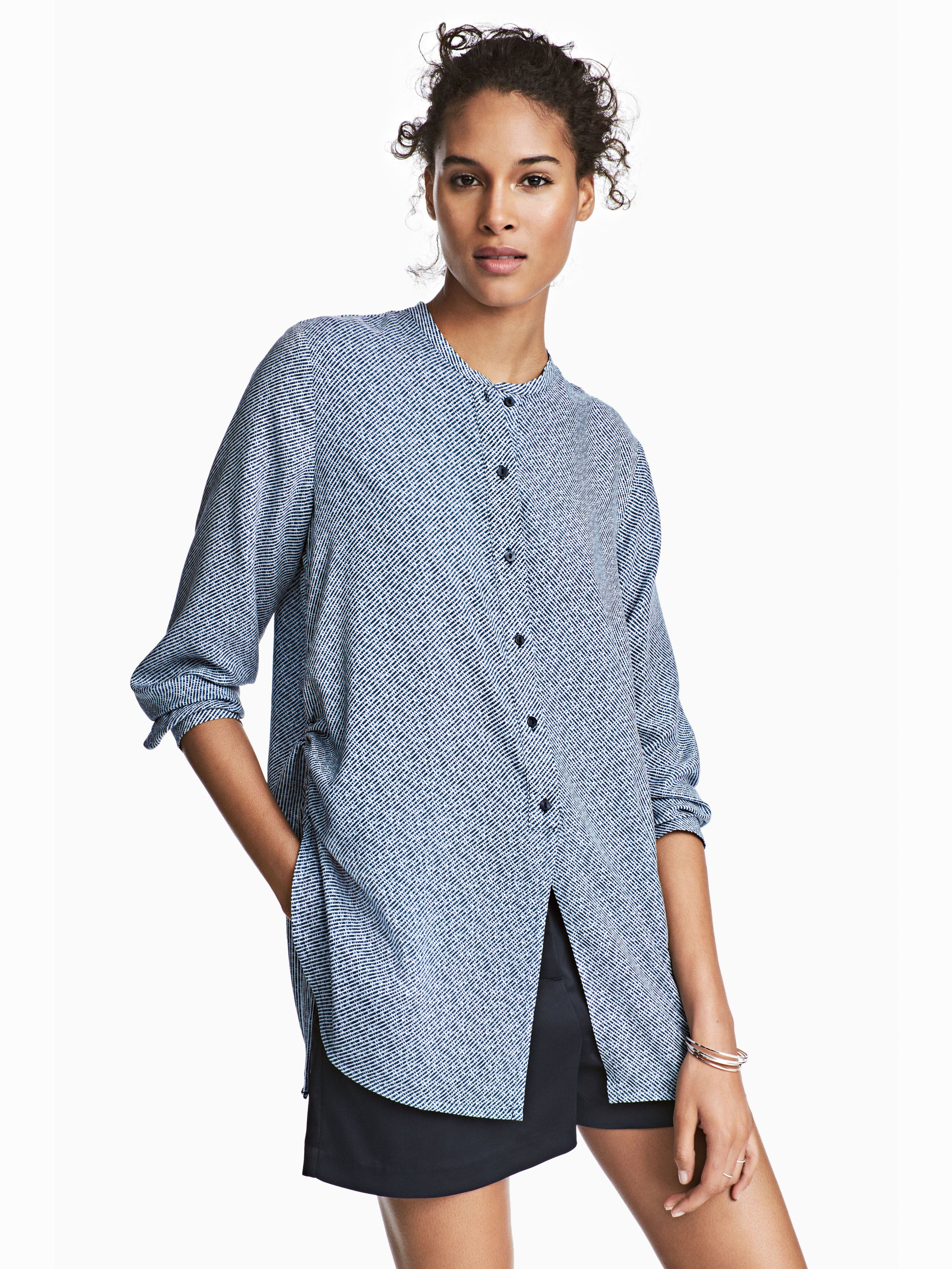 

Блузка H&M 5031345-ACSK 32 Темно-синяя с белым