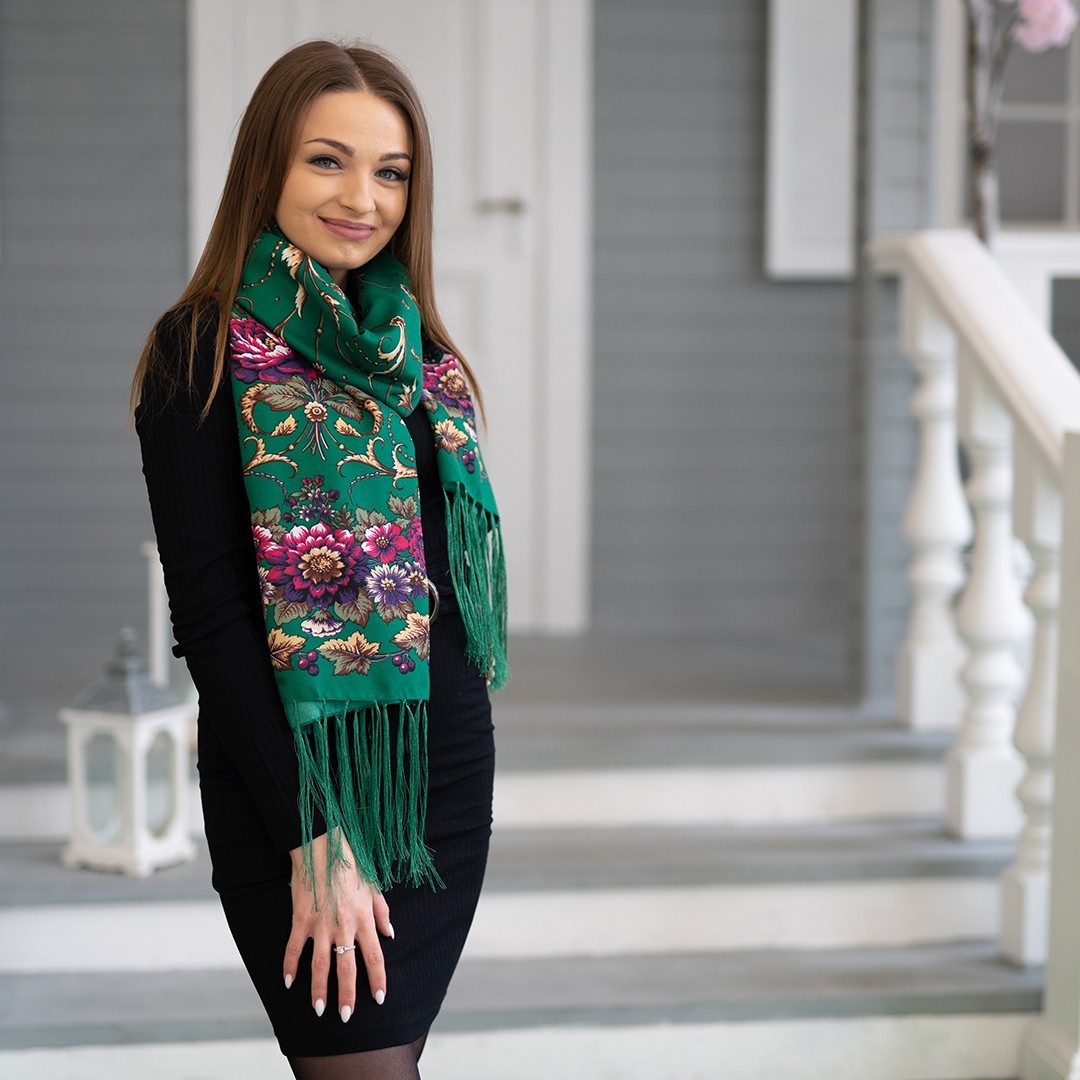 

Палантин Fashionclub Цветы Зеленый 170 х 70 см (973.6)