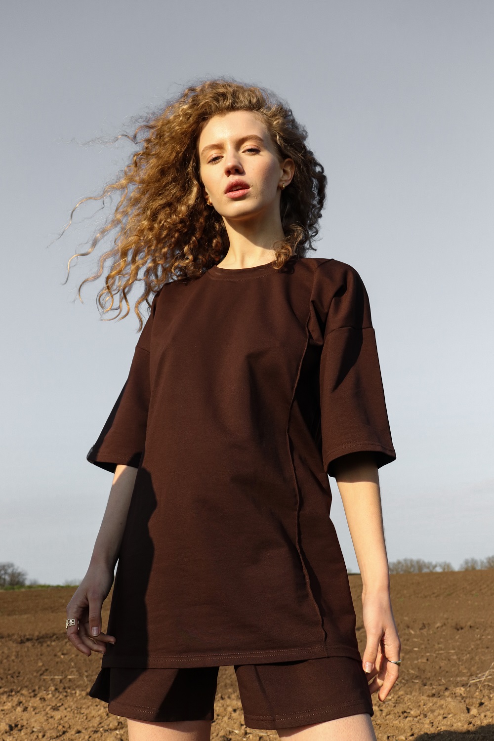 

Футболка SKRIPKA «Seam» шоколадная S/M S272