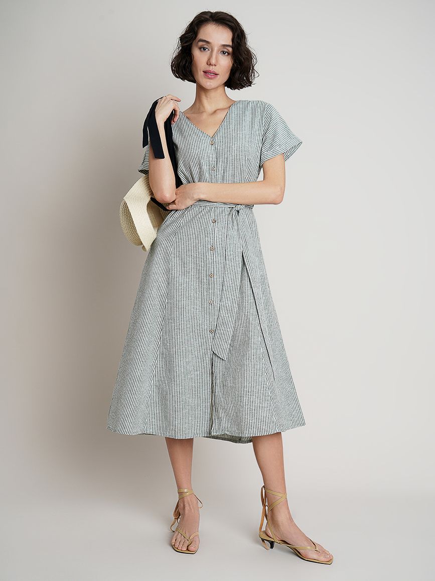 

Платье O'STIN Casual QK404FHNBB L Зеленое