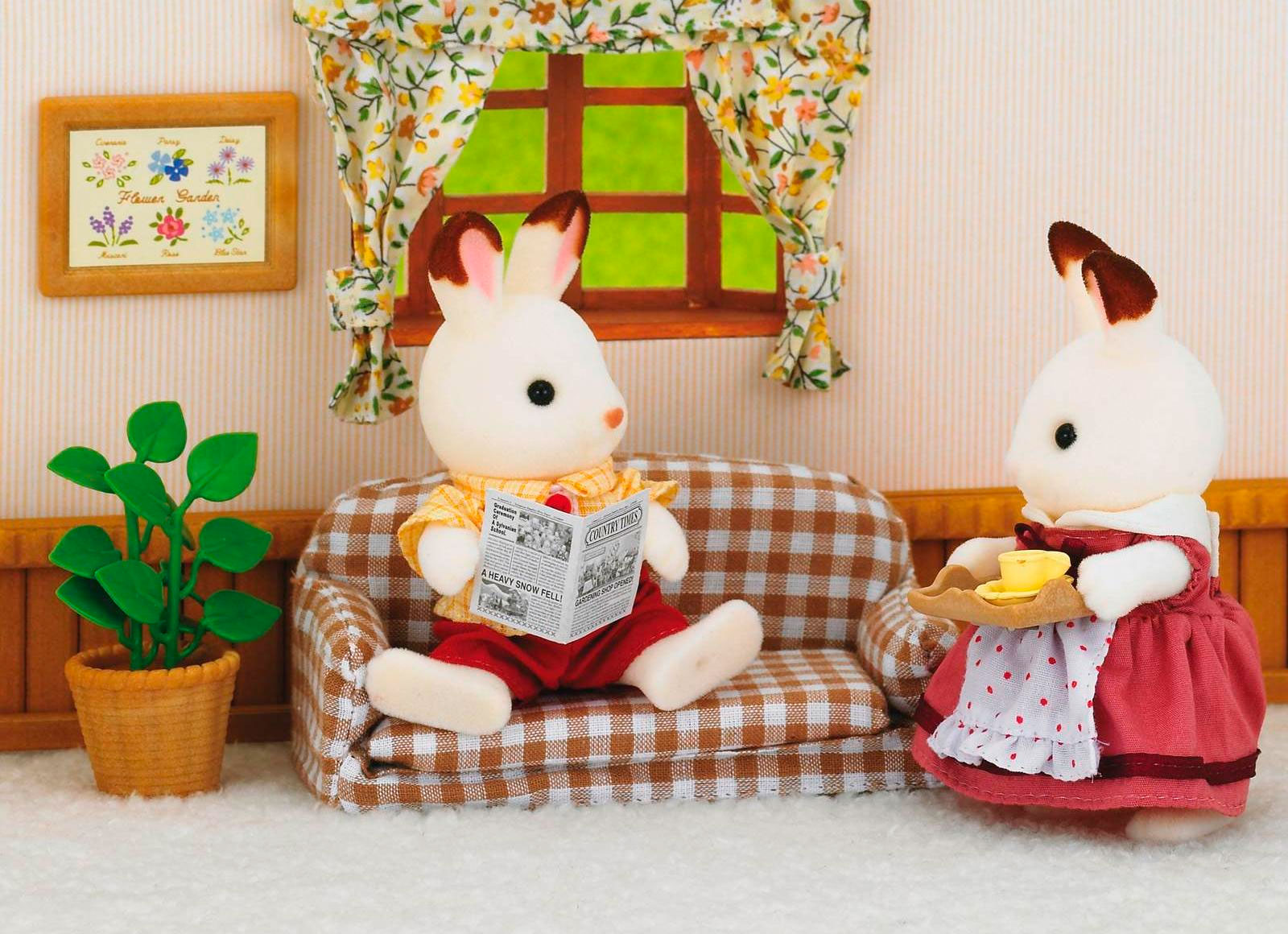

Шоколодный кролик-папа на диване, Sylvanian Families (12-35514)