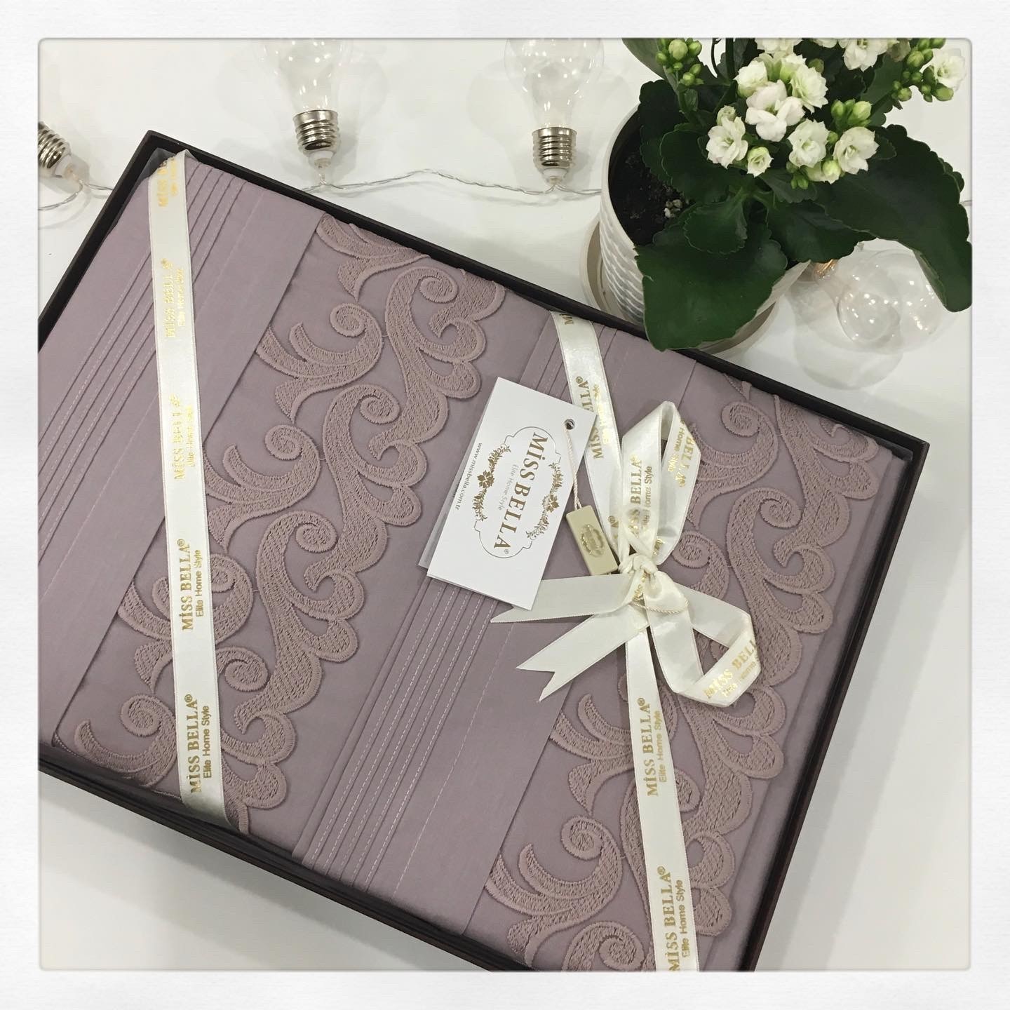 

Комплект постельного белья Miss Bella Elite Home Style премиум класс Евро 200 х 220 см Темно Розовый 046