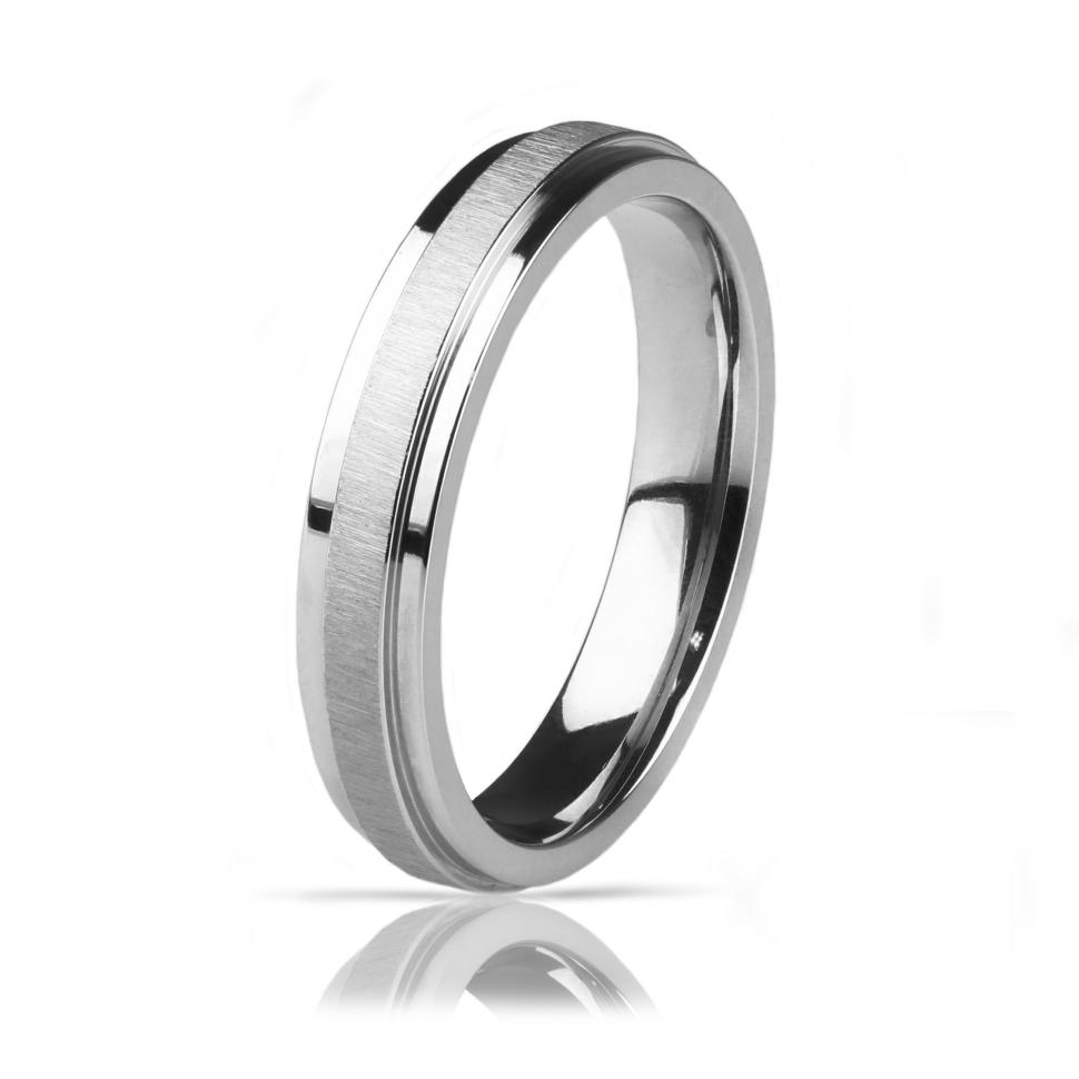 

Кольцо из стали INORI INR133A с матовой полосой (Размер 9 японский (наш 15,7))
