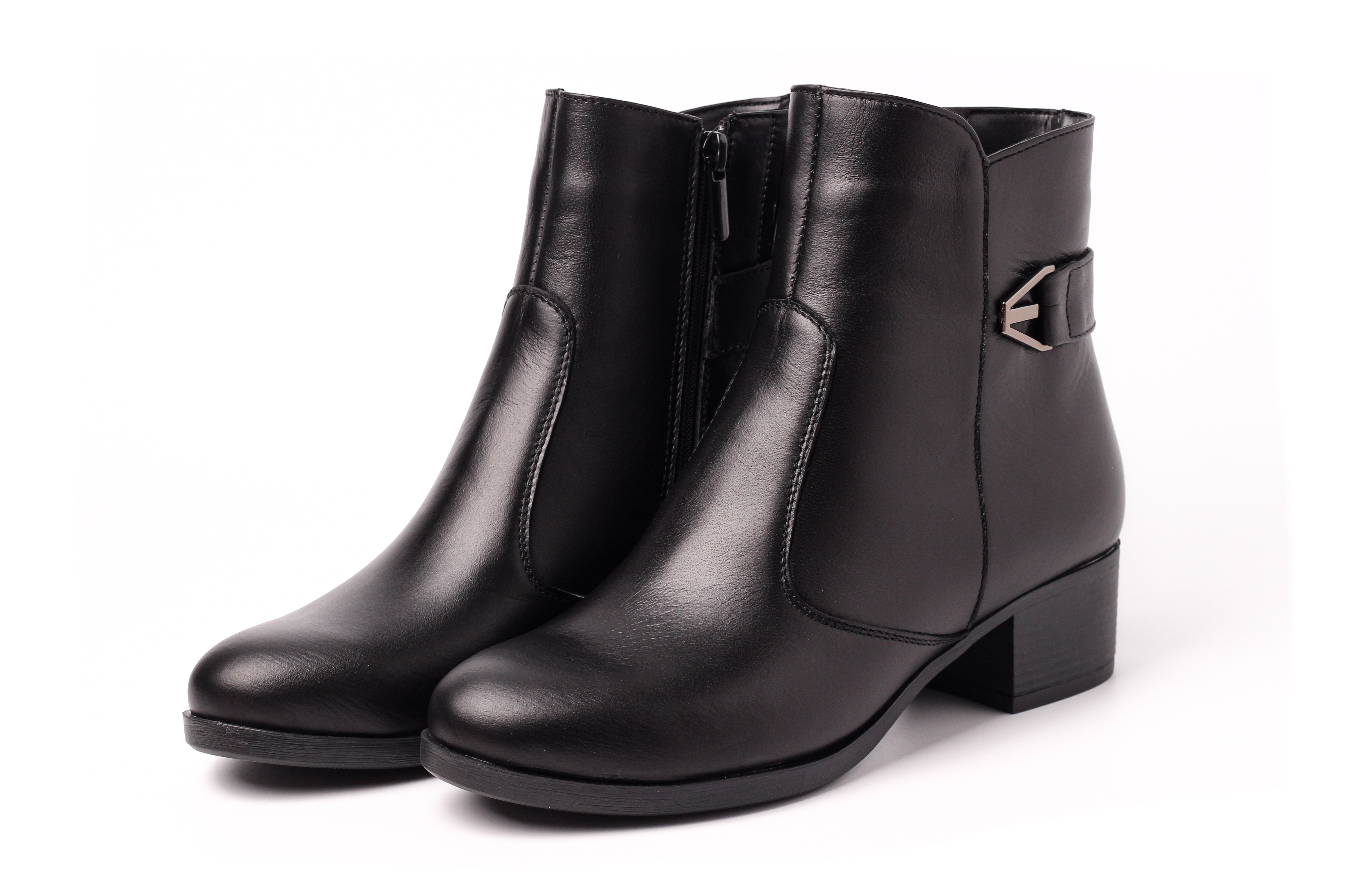

Ботинки Azatti IR-6BLACK-K черный 41 2000903496960