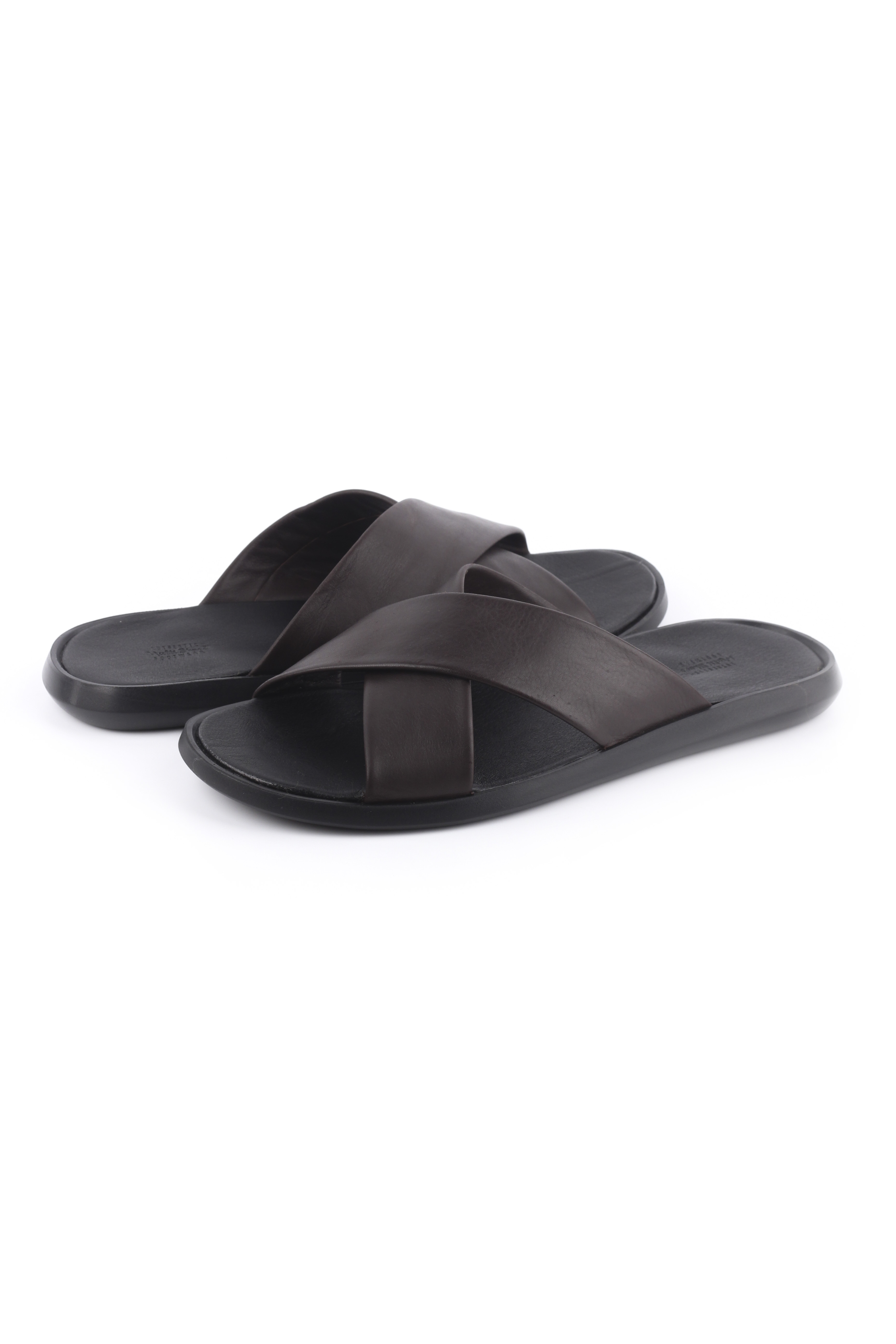 

Шлепанцы Multi Shoes CAVER-BROWN коричневый 45 2000904184057