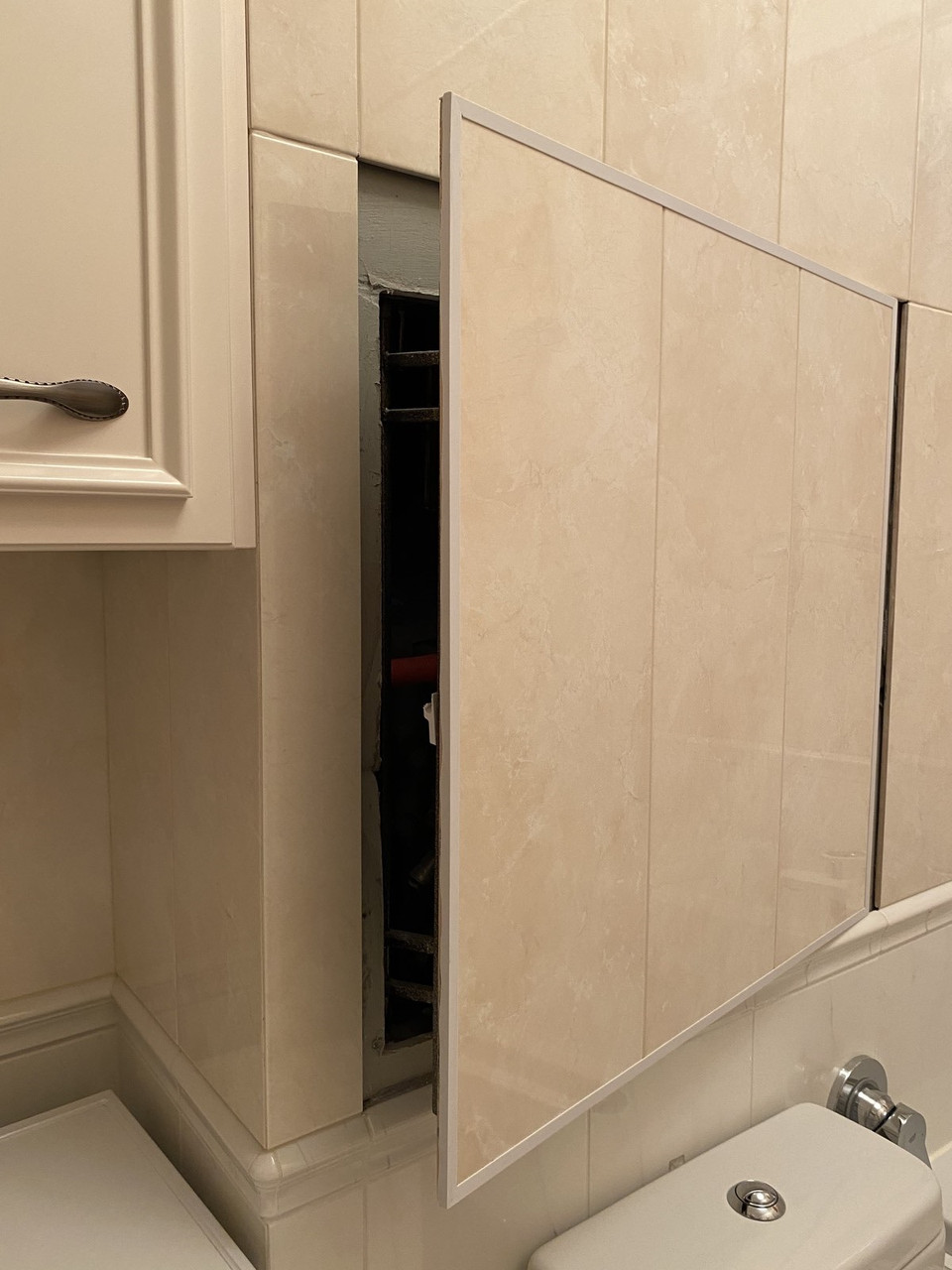 

Нажимной люк под плитку ХатніЛюки 400х400 мм 900