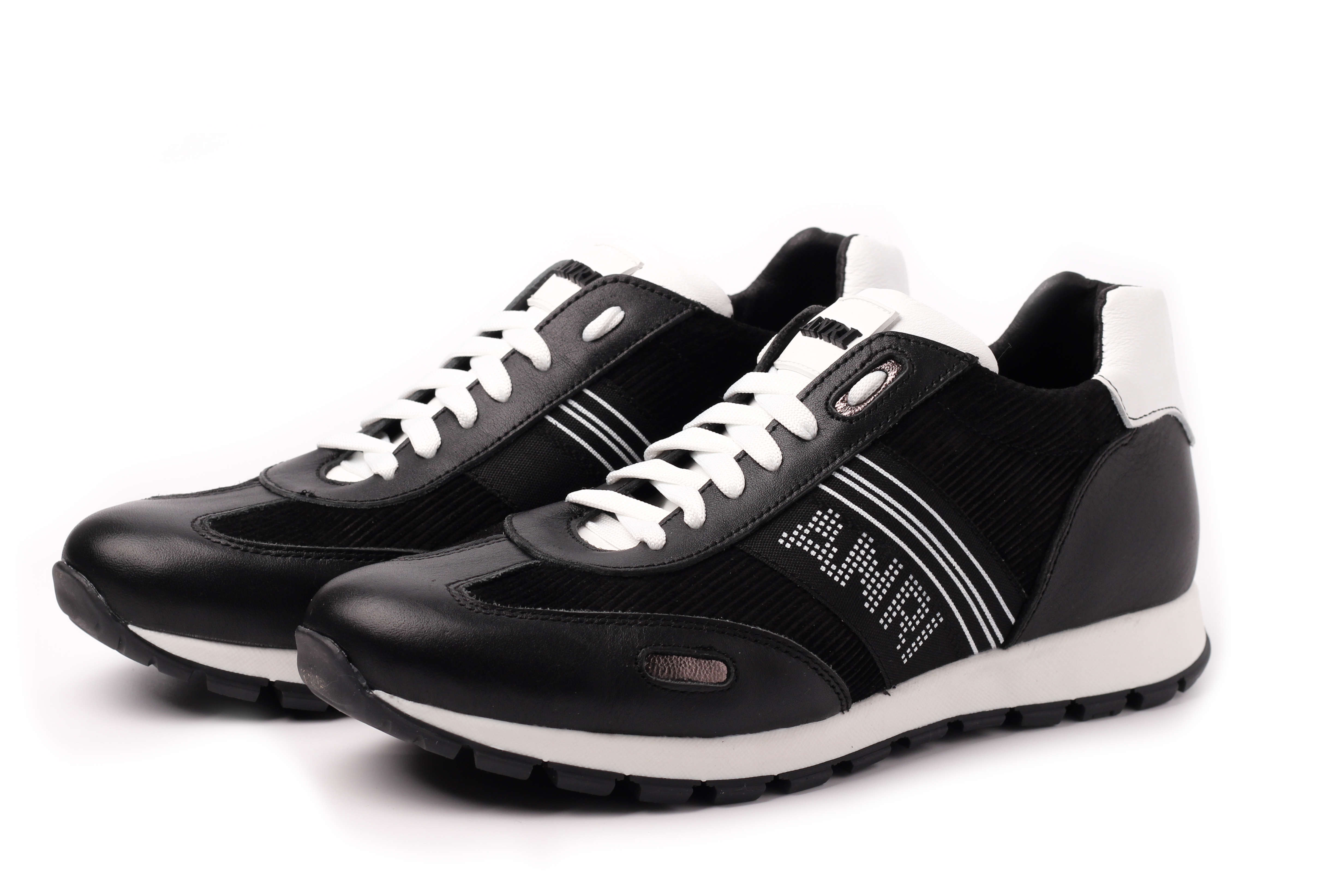 

Кроссовки ANRY 220-30BLACK-WHITE черный 43 2000903490029